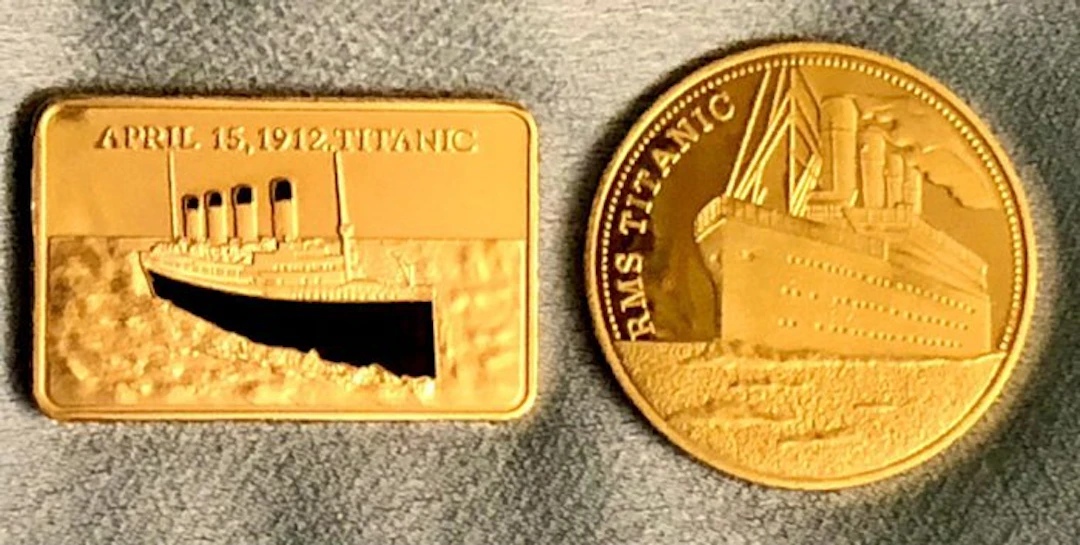 Maritime object (2) - TITANIC Commemorative ingot and medal - Gold plated