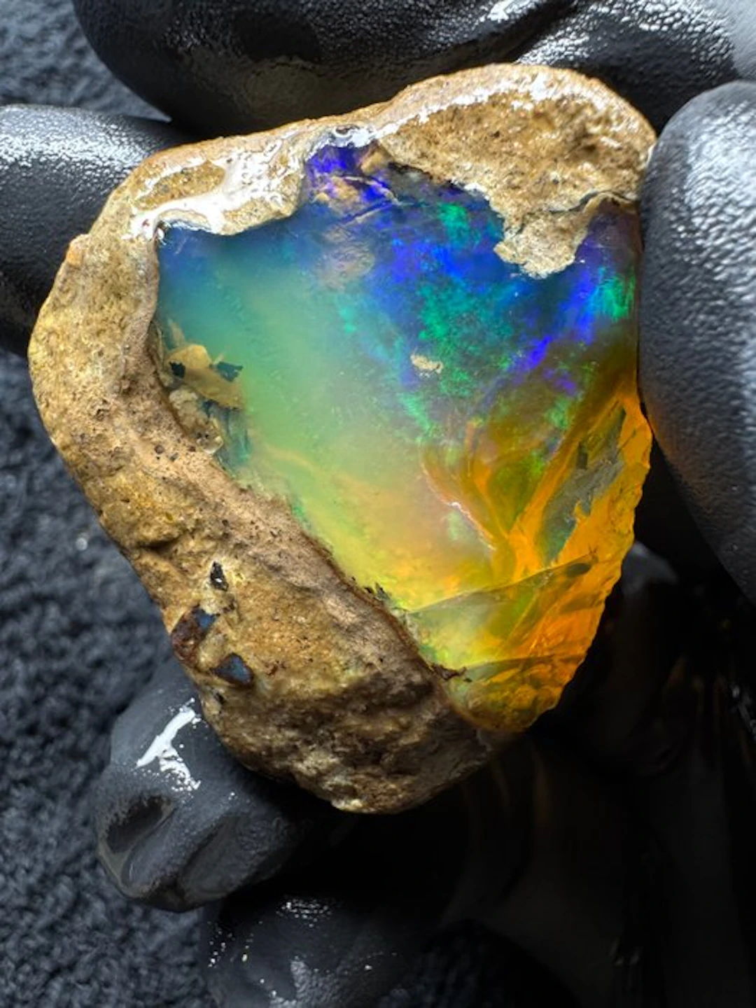 Opal Rough- 19 g