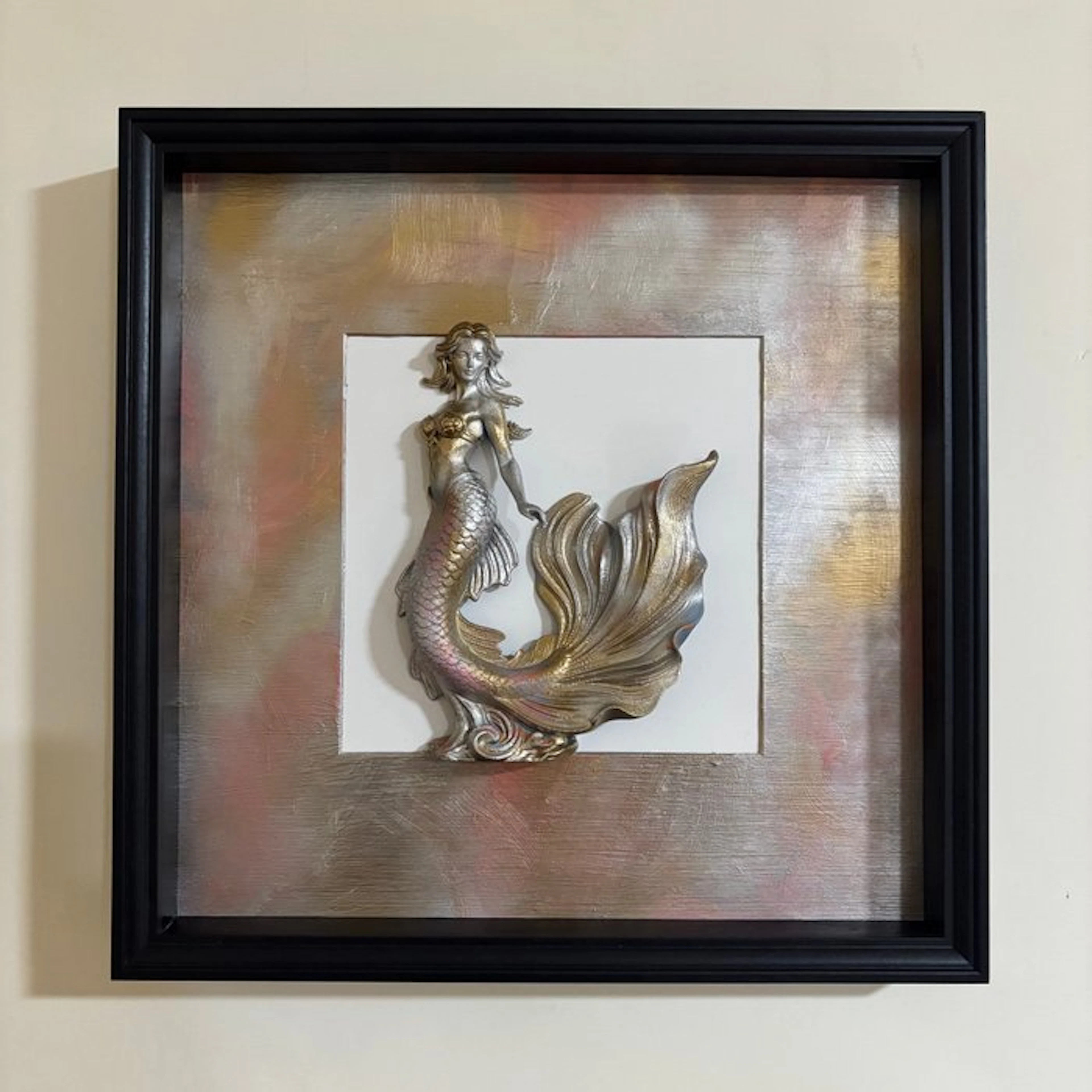 Svroa Studio - Figurine - "Canto Dorato" - Wall Art Hand...