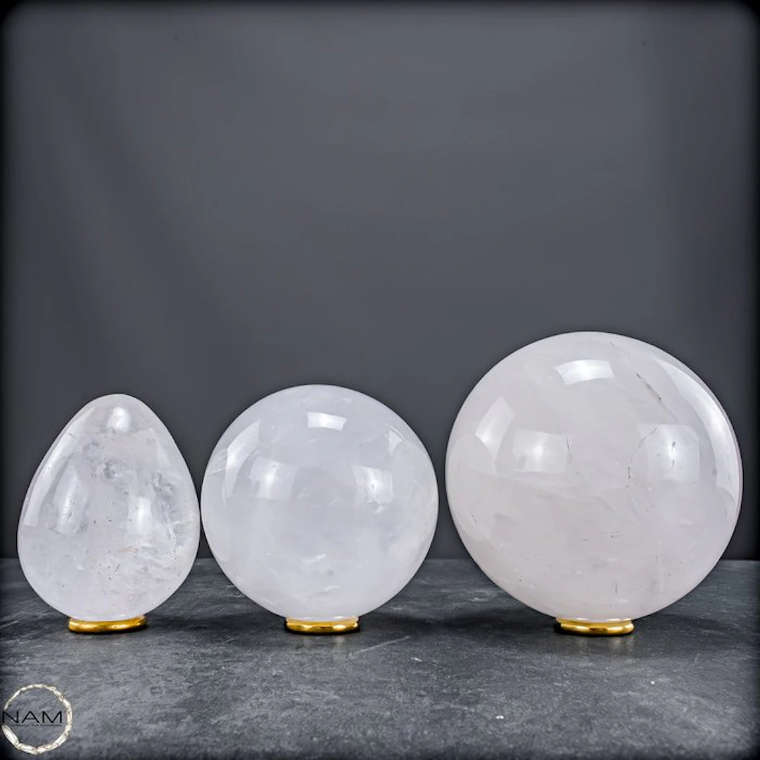 Elegant 3-piece quartz set with two large quartz spheres...