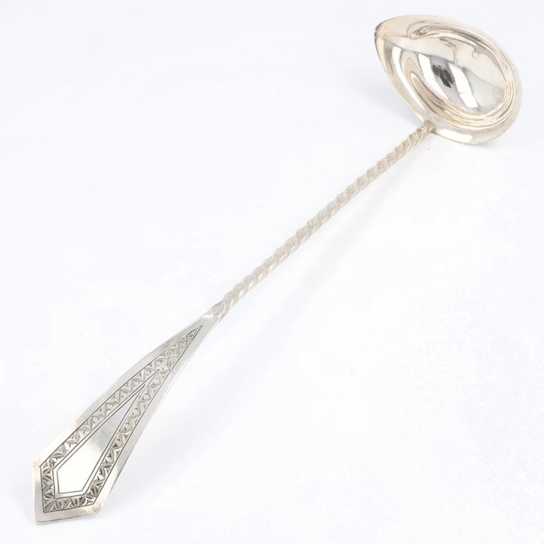 Antonius Alphonsus Kalberg (Den Bosch 1897) - Punch ladle - .833 silver
