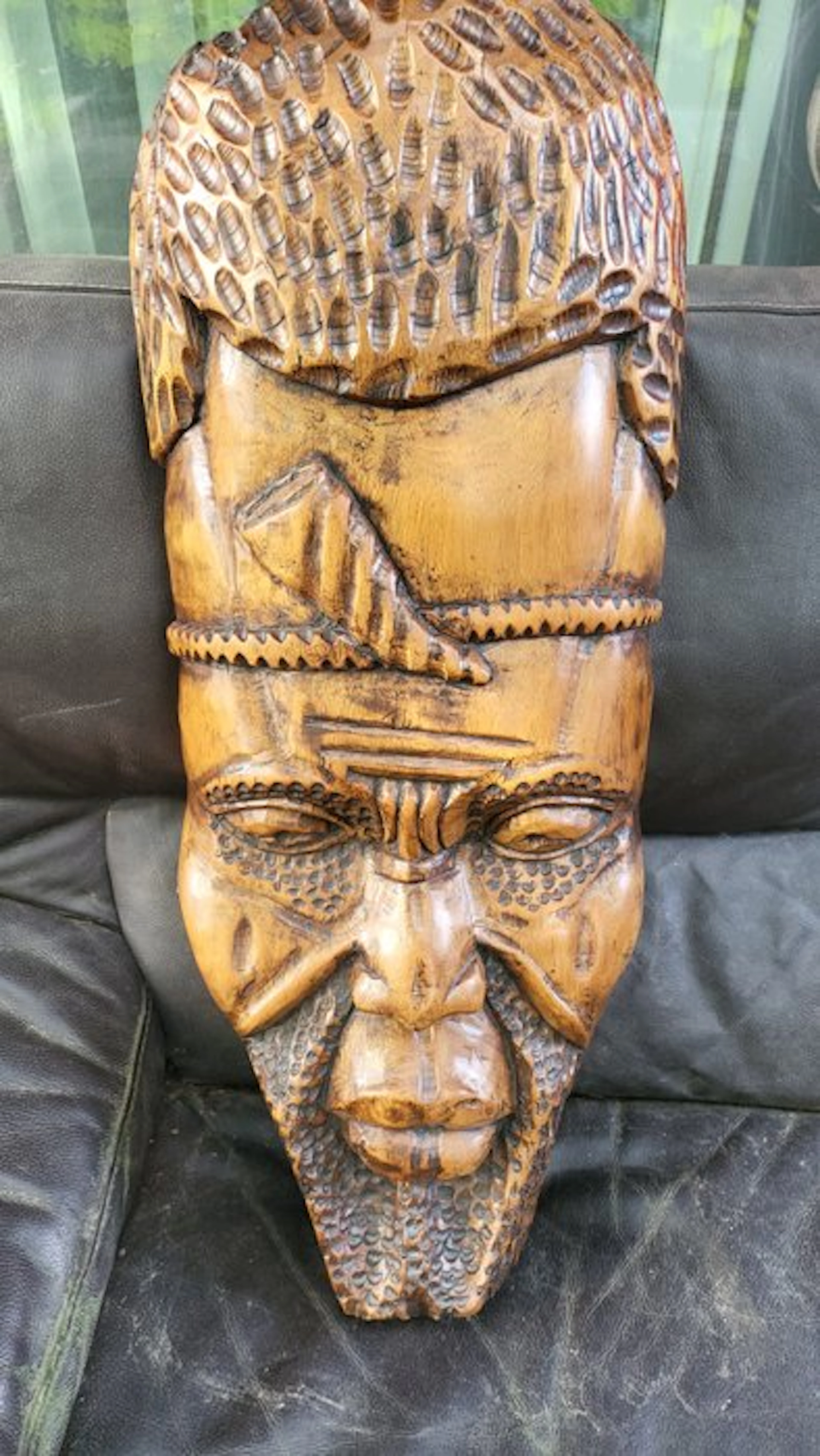 Large Hand-Carved Wooden African Wall Mask - 75 cm (No reserve price)