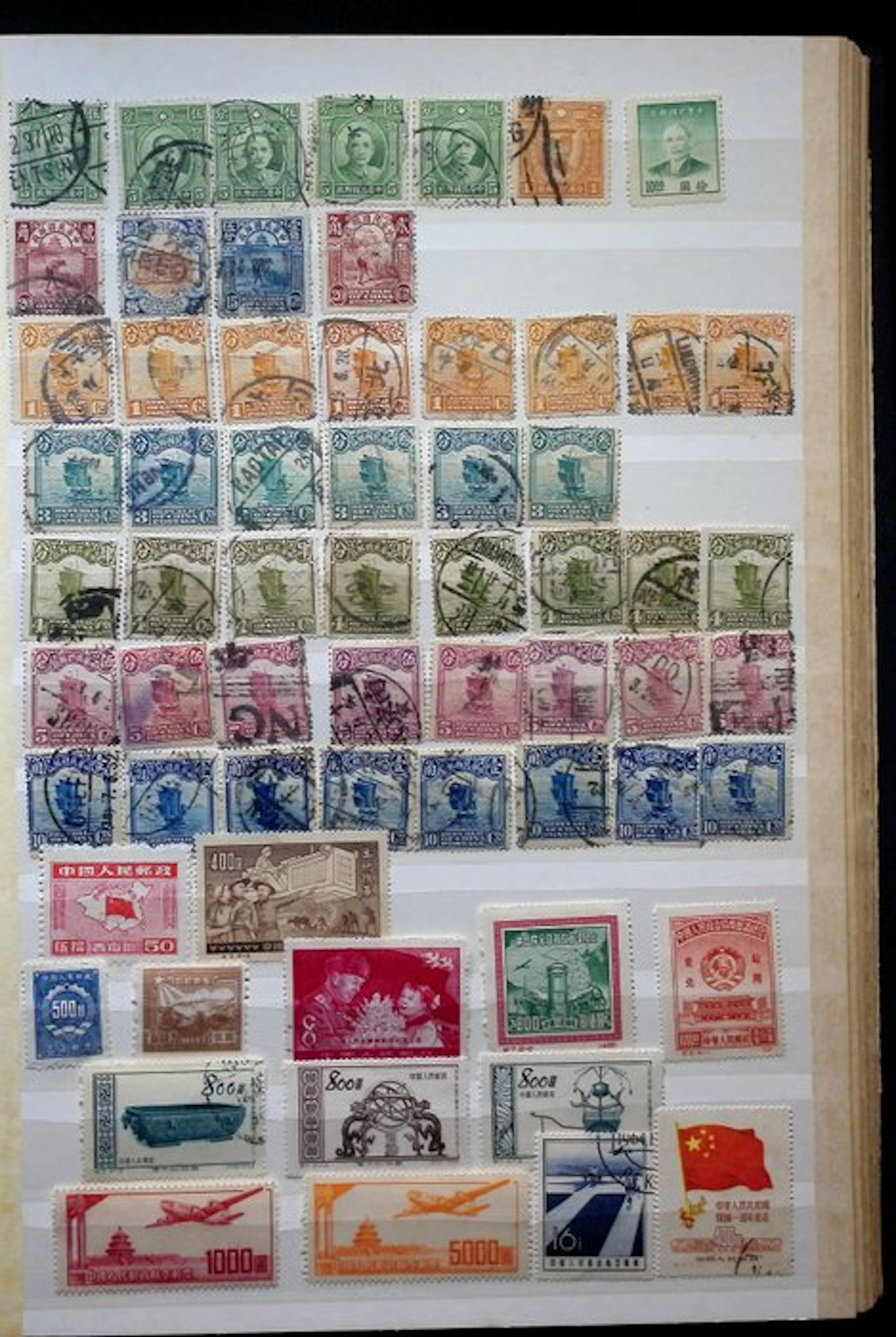 World 1850/1970 - Nice collection with many old postage stamps.