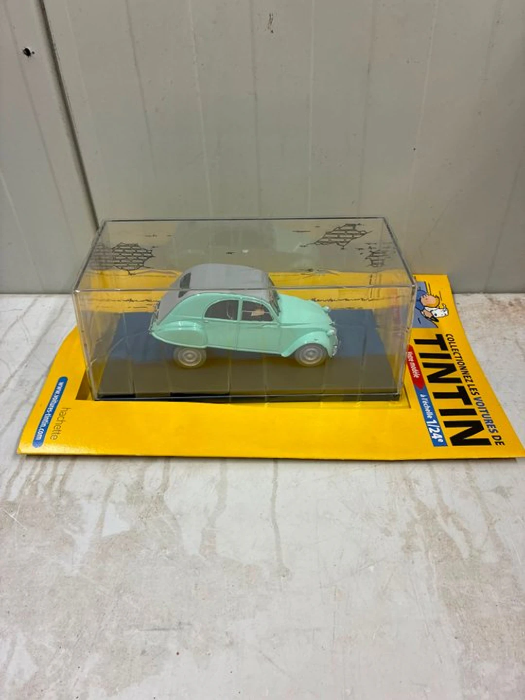 collection Hachette 1/24 - Model car - N°8 - la 2 CV des...