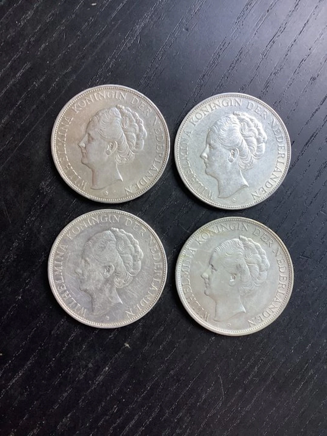 Netherlands. Wilhelmina. 2 1/2 Gulden 1929-1943 (No reserve price)