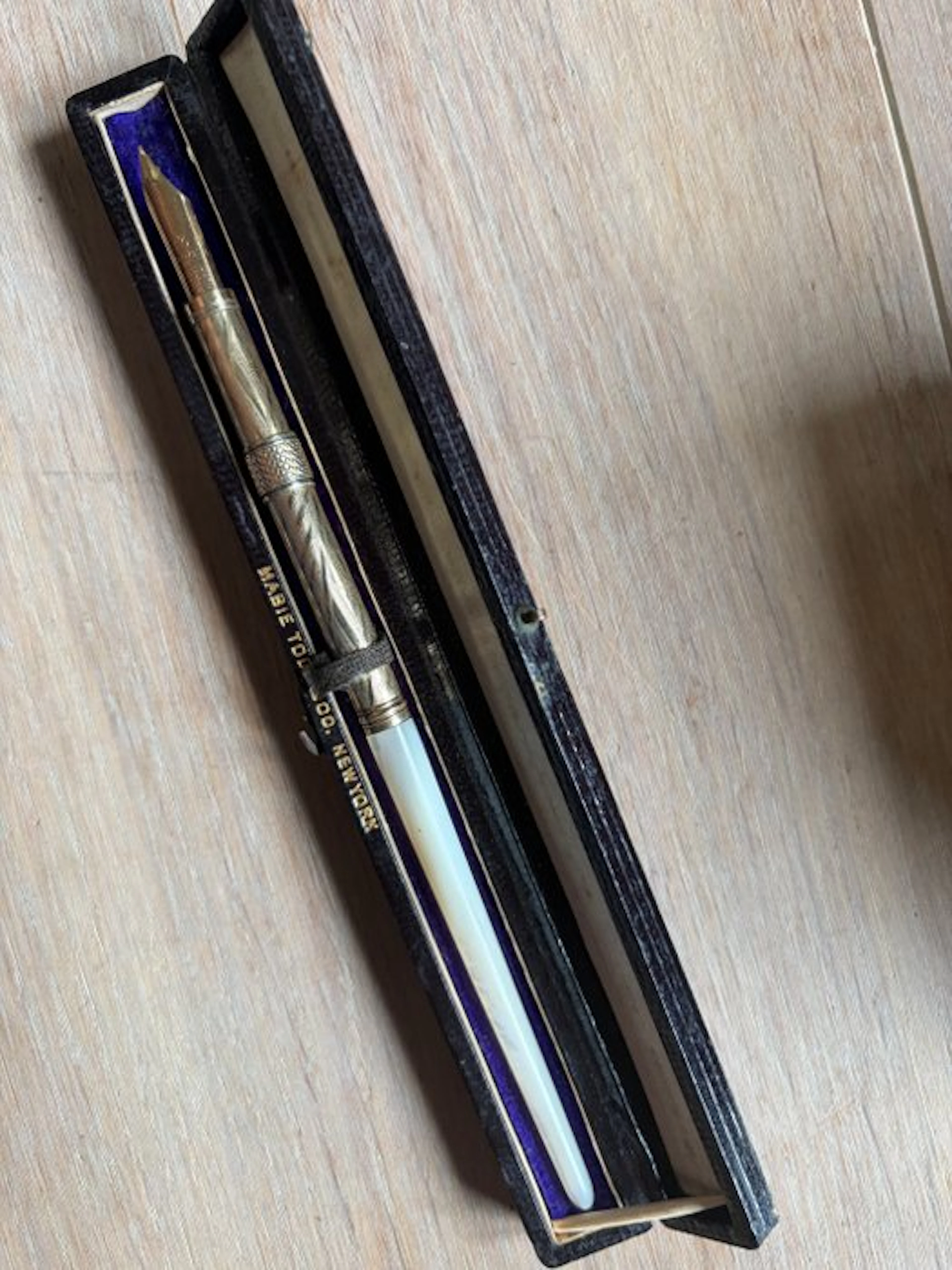 Mabie Todd & Co 313 - No reserve price - Pen