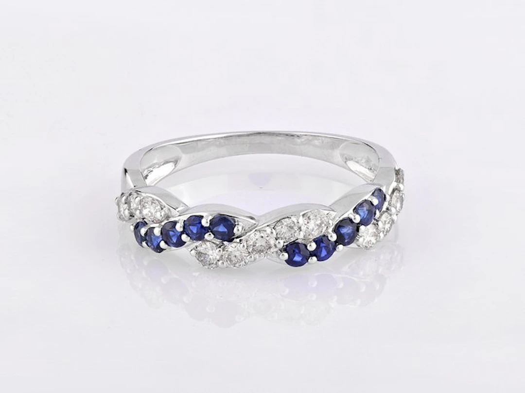 Ring - 14 kt. White gold - 0.87ct. tw. Sapphire - Diamond