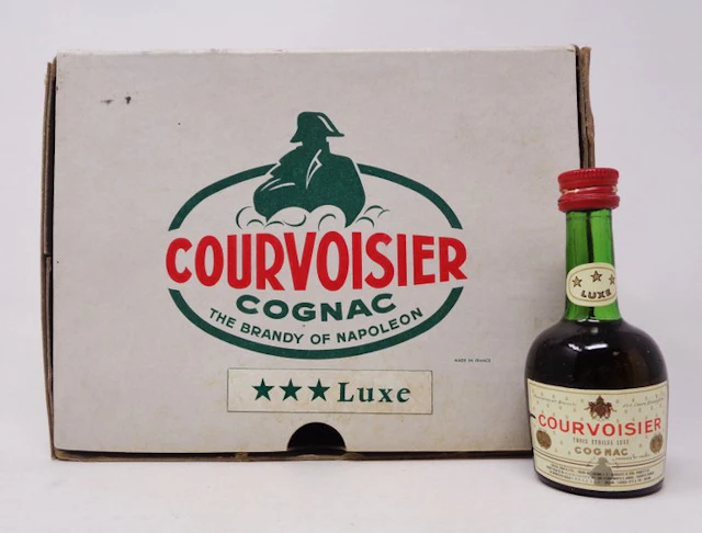 Courvoisier - box miniatures - Trois Étoiles Luxe - b. 1970s - 3cl - 12 bottles