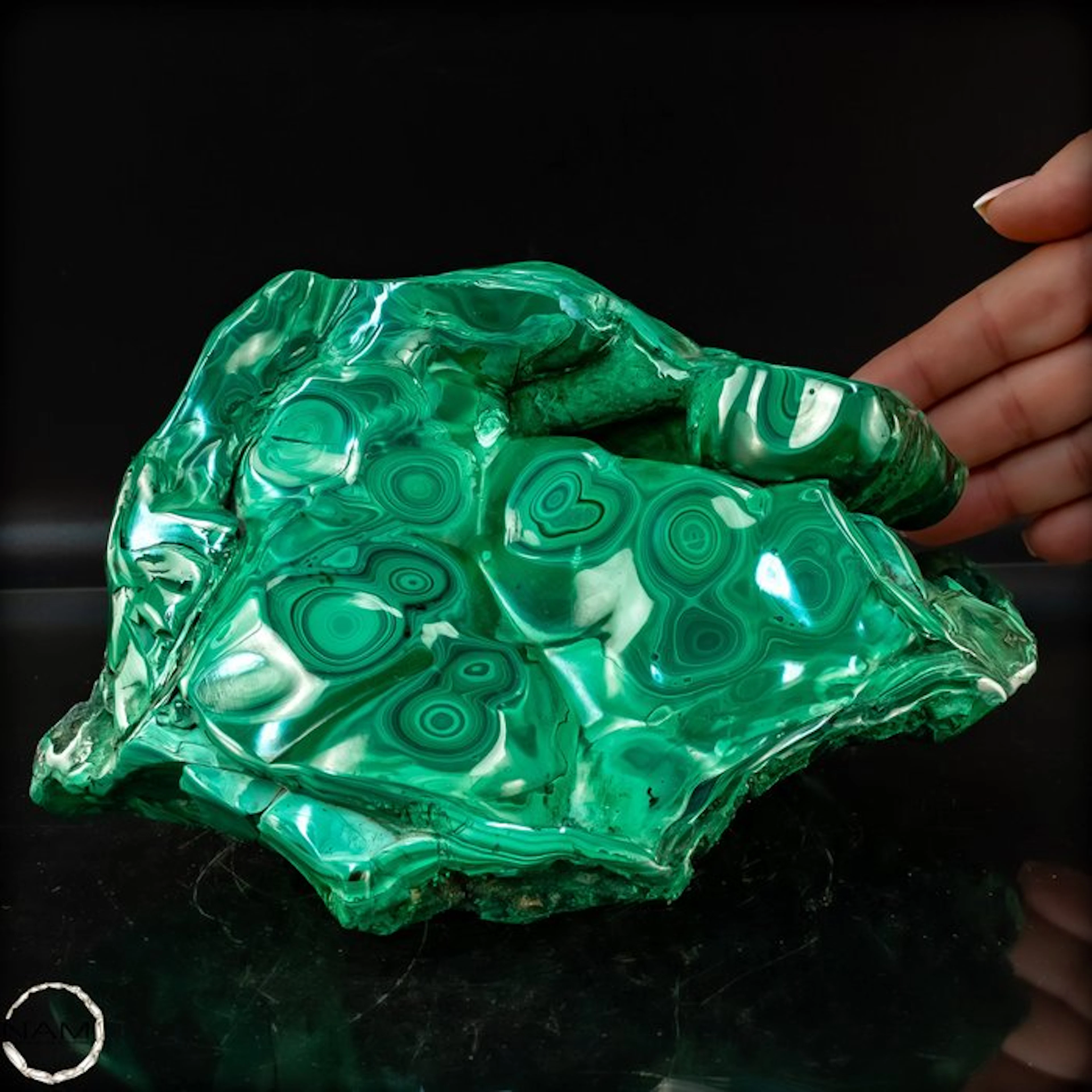 Extraordinary malachite sculpture – the living energy of...