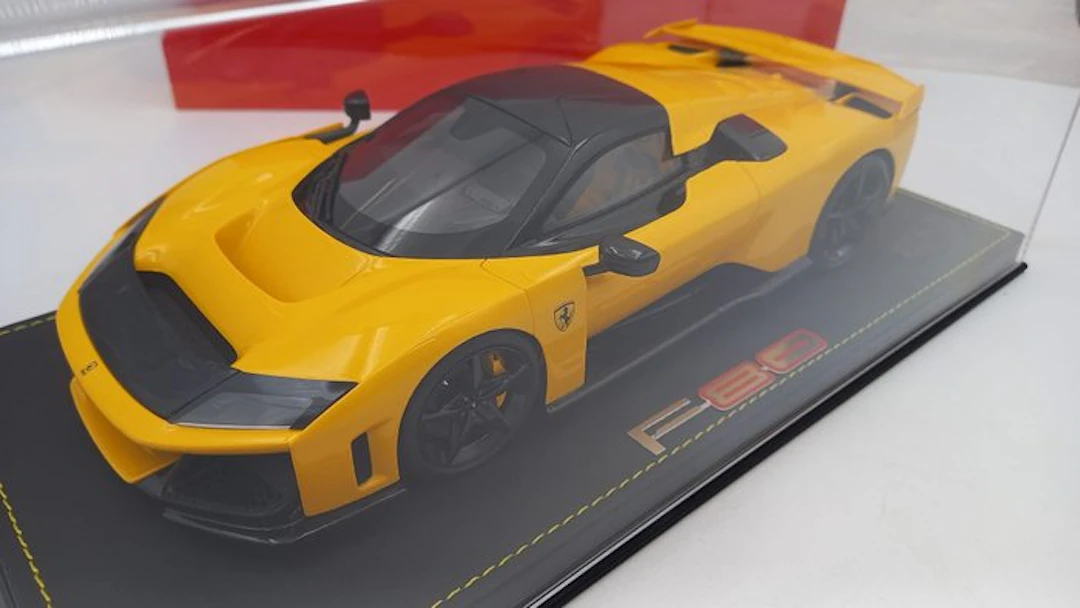BBR 1:18 - Model car - Ferrari F80 Giallo Modena, num. 26/48 - (cod.G5)