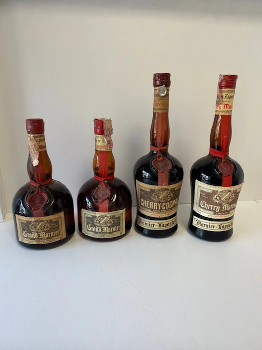 Grand Marnier - Cordon Rouge + Cherry - b. 1950s to 1970s - 74cl - 4 bottles