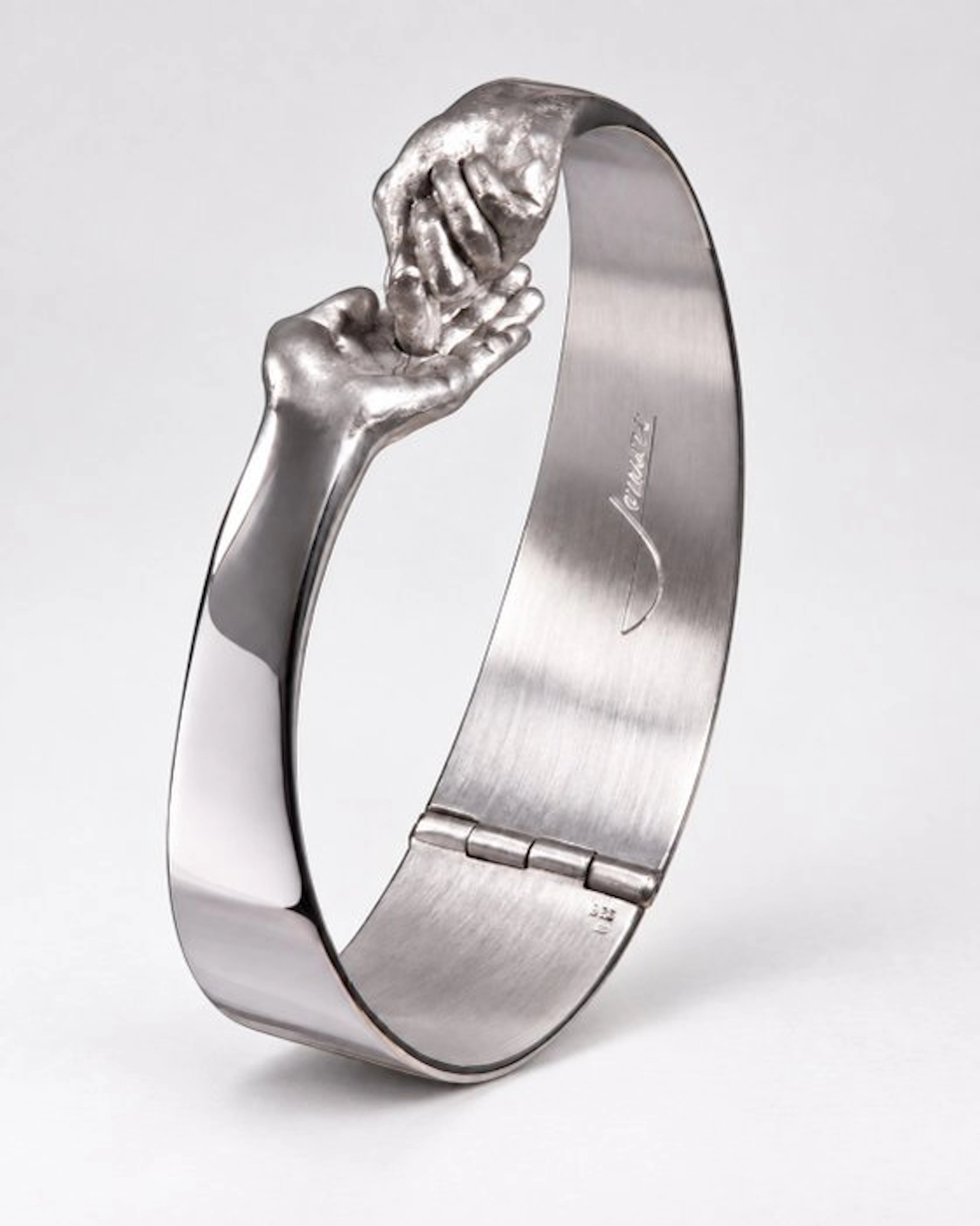 Lorenzo Quinn (1966) - Sculpture, Dar y Tomar / Give and Take - 6 cm - Silver