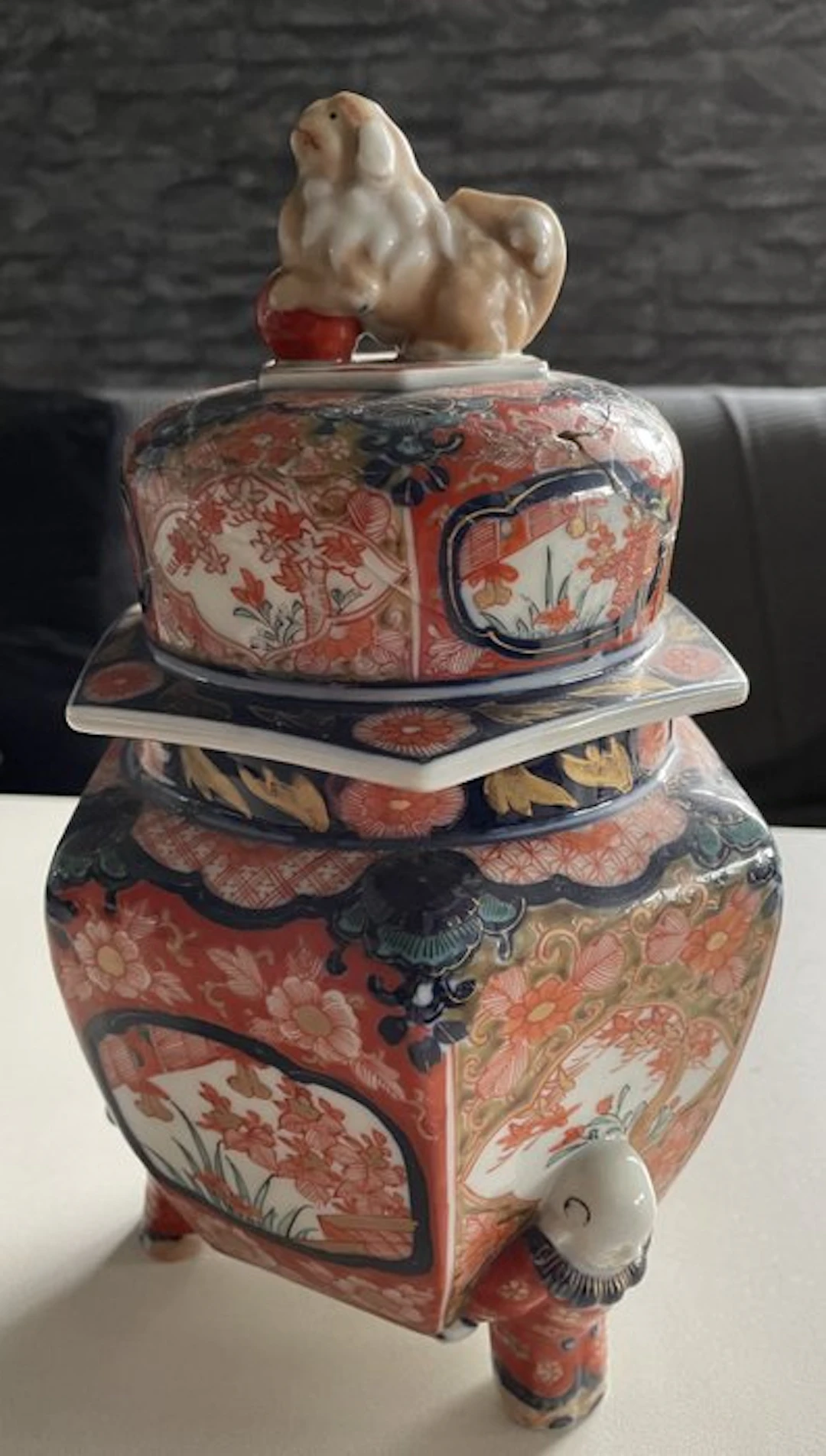 Lidded vase - Porcelain - Imari-Kutani style vase
