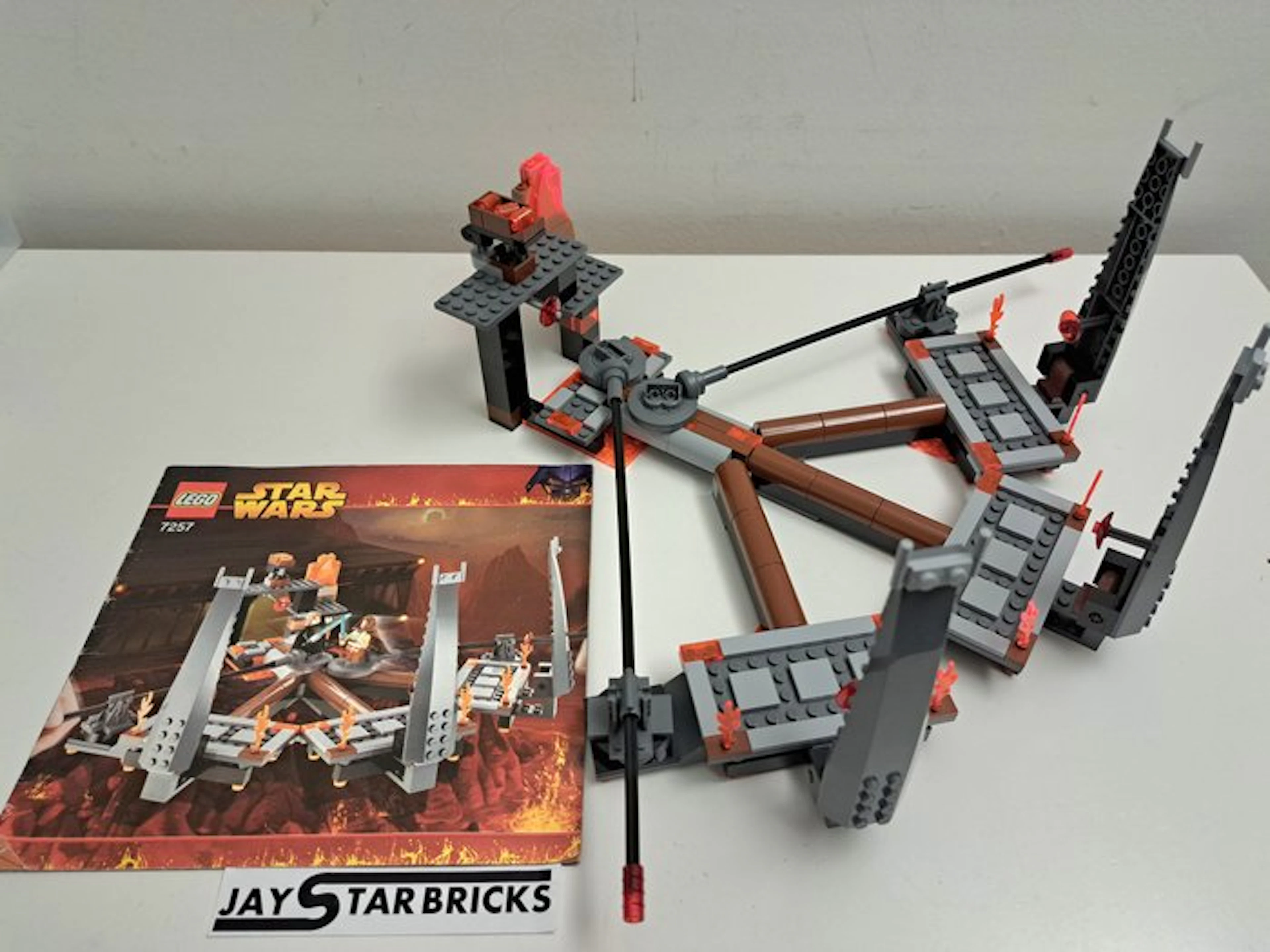 LEGO Set - 7257 - Star Wars - Ultimate Lightsaber Duel (No Minifigs)
