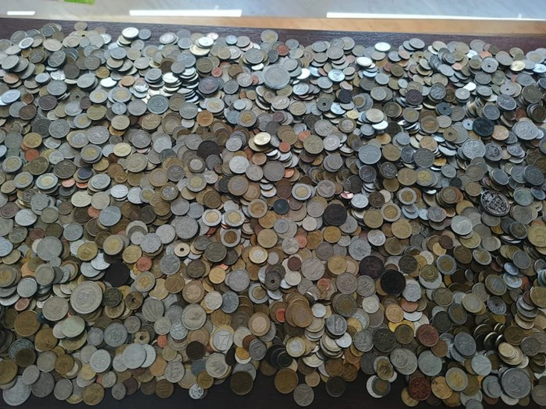 World. Massive lot of approx +- 20 kilogram world coins (No reserve price)