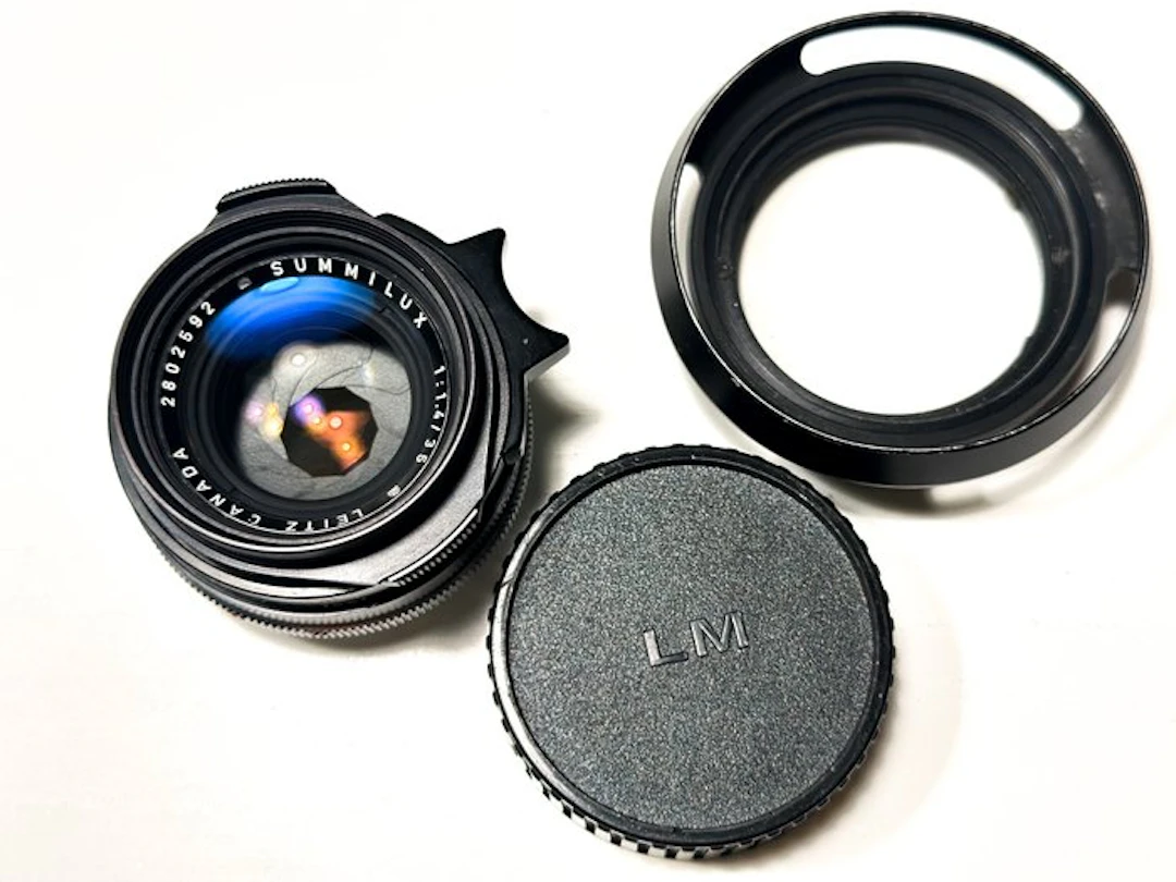 Leitz Canada Summilux 35mm f/1.4 (Pre-ASPH) - Leica M Mount Camera lens