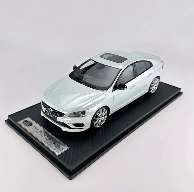 Radscale models 1:18 - Model car - Volvo S60 T6 AWD...