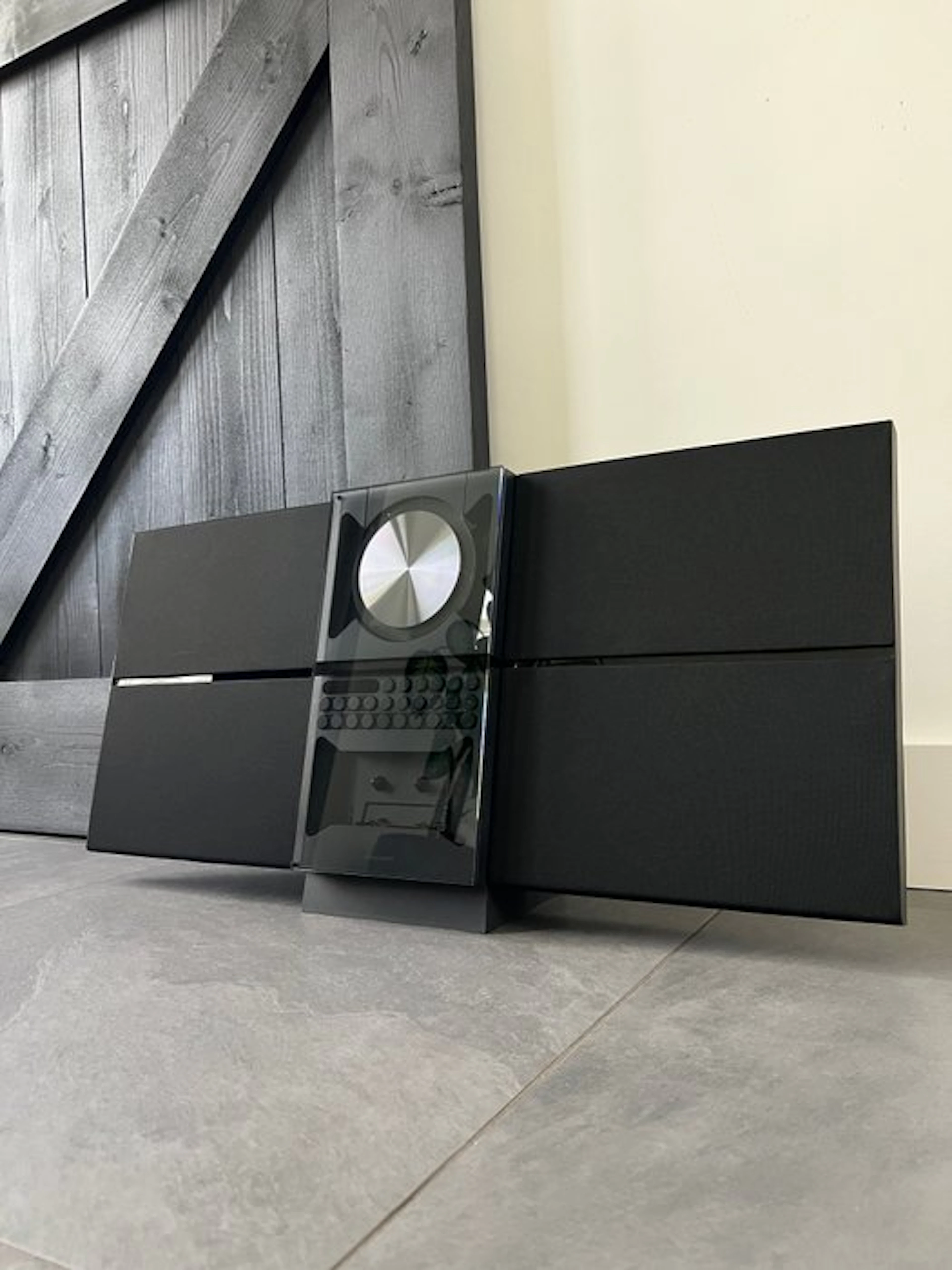 Bang & Olufsen - Beosound Century Mk2 -BLUETOOTH - New Covers Hi-fi set
