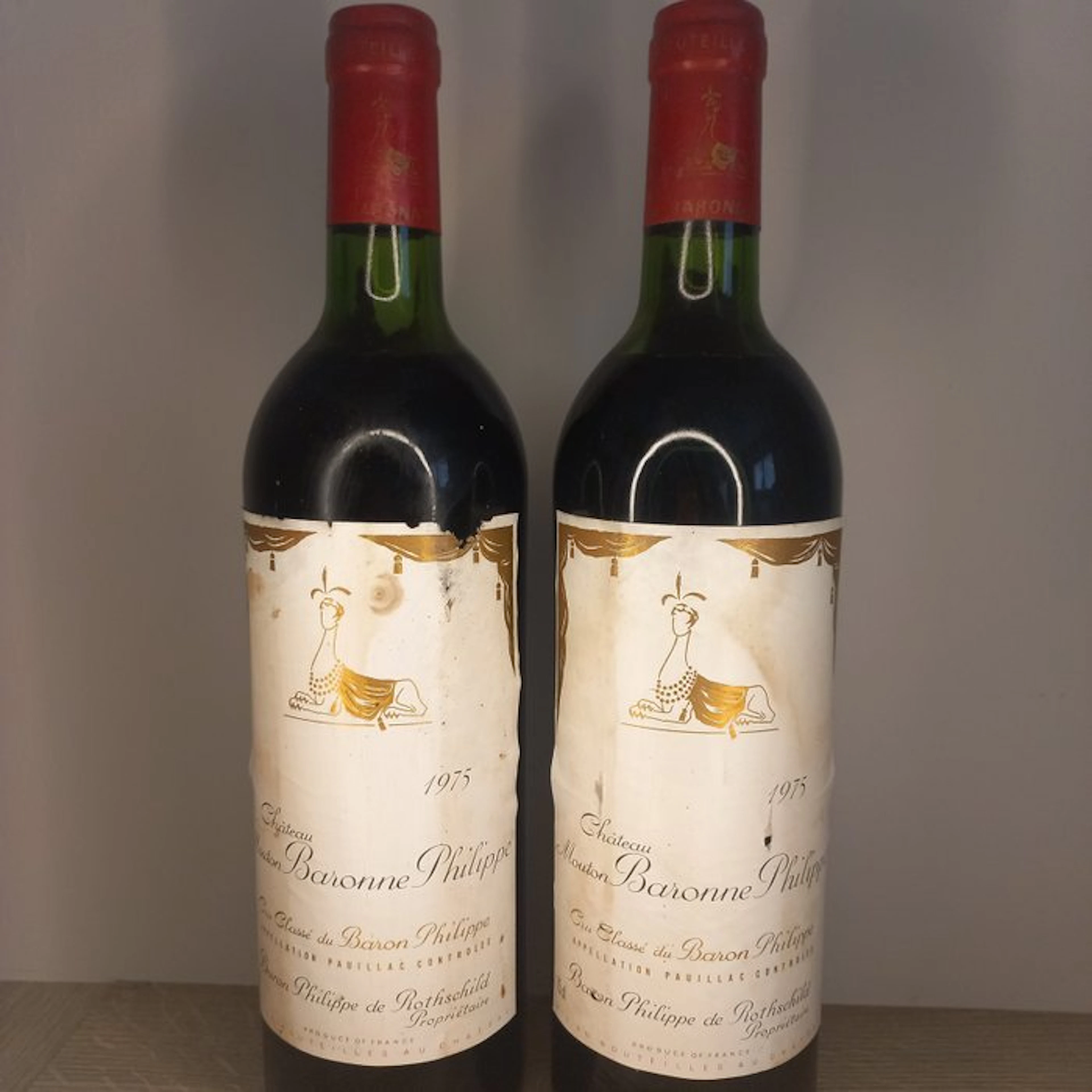 1975 Château Mouton Baronne Philippe Rothschild...
