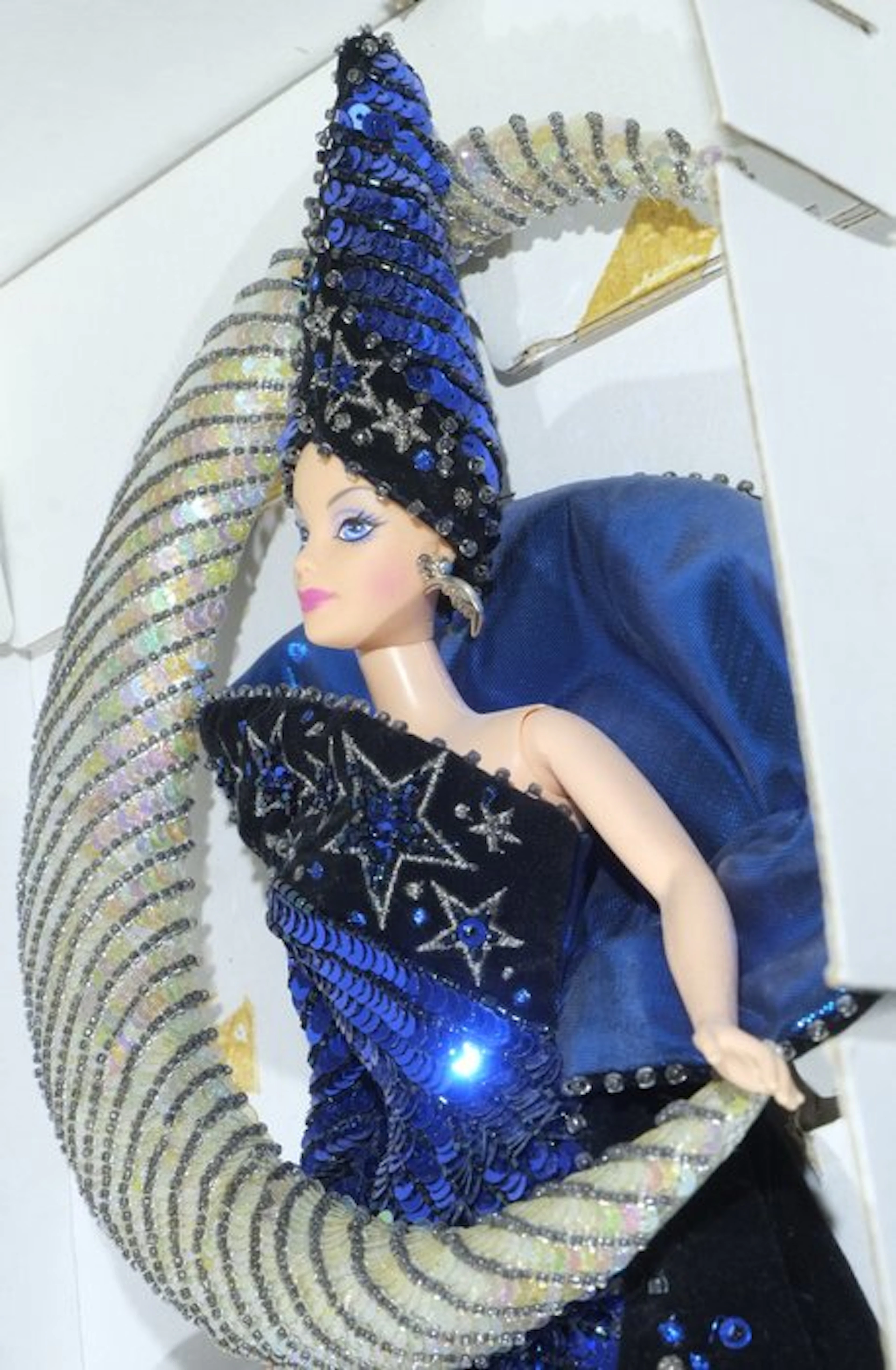 Mattel - Doll - 1996 Bob Mackie Moon Goddess Barbie (No. 14105) - 1990-2000