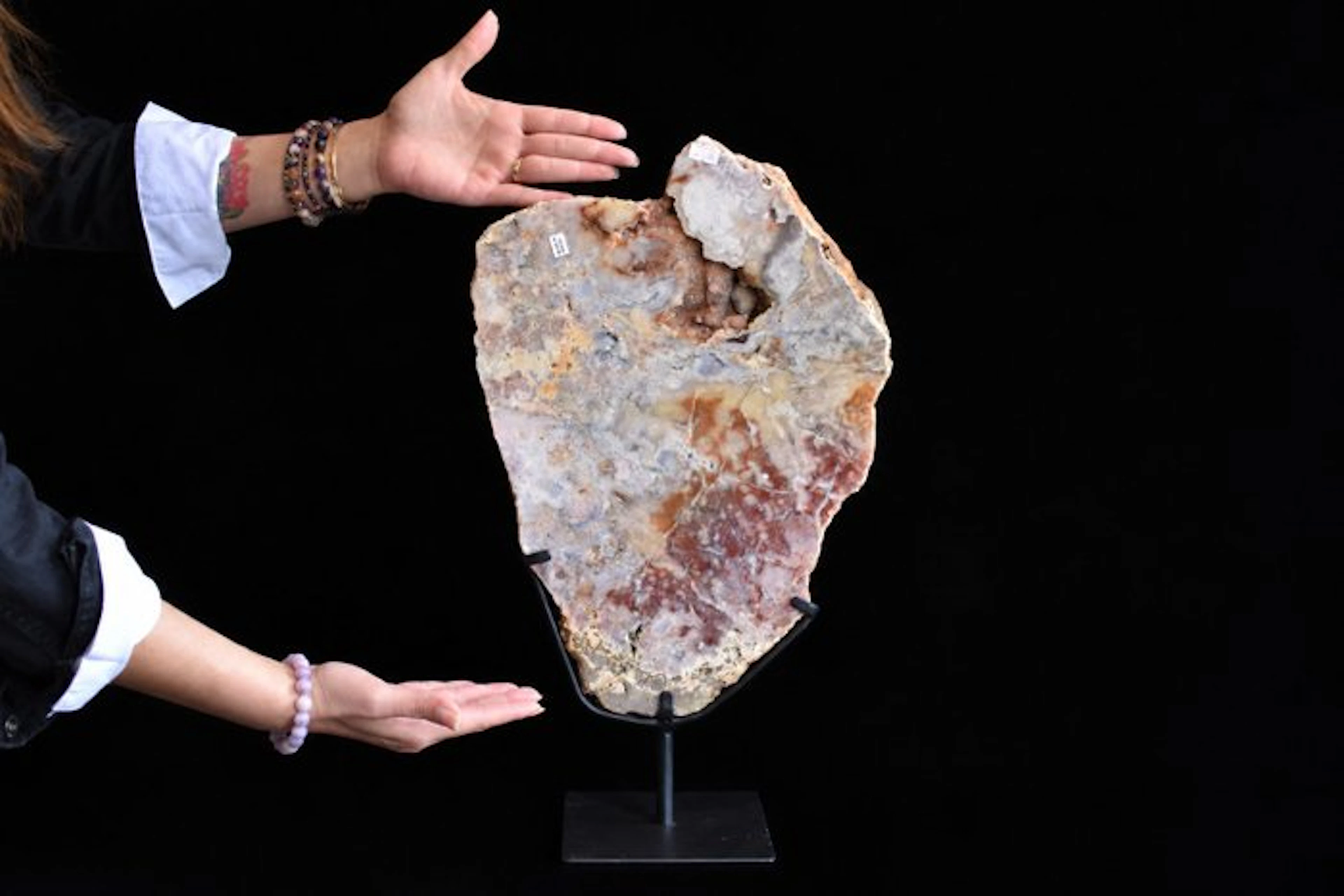 Amethyst Slice - Height: 53 cm - Width: 31 cm- 9.5 kg - (1)