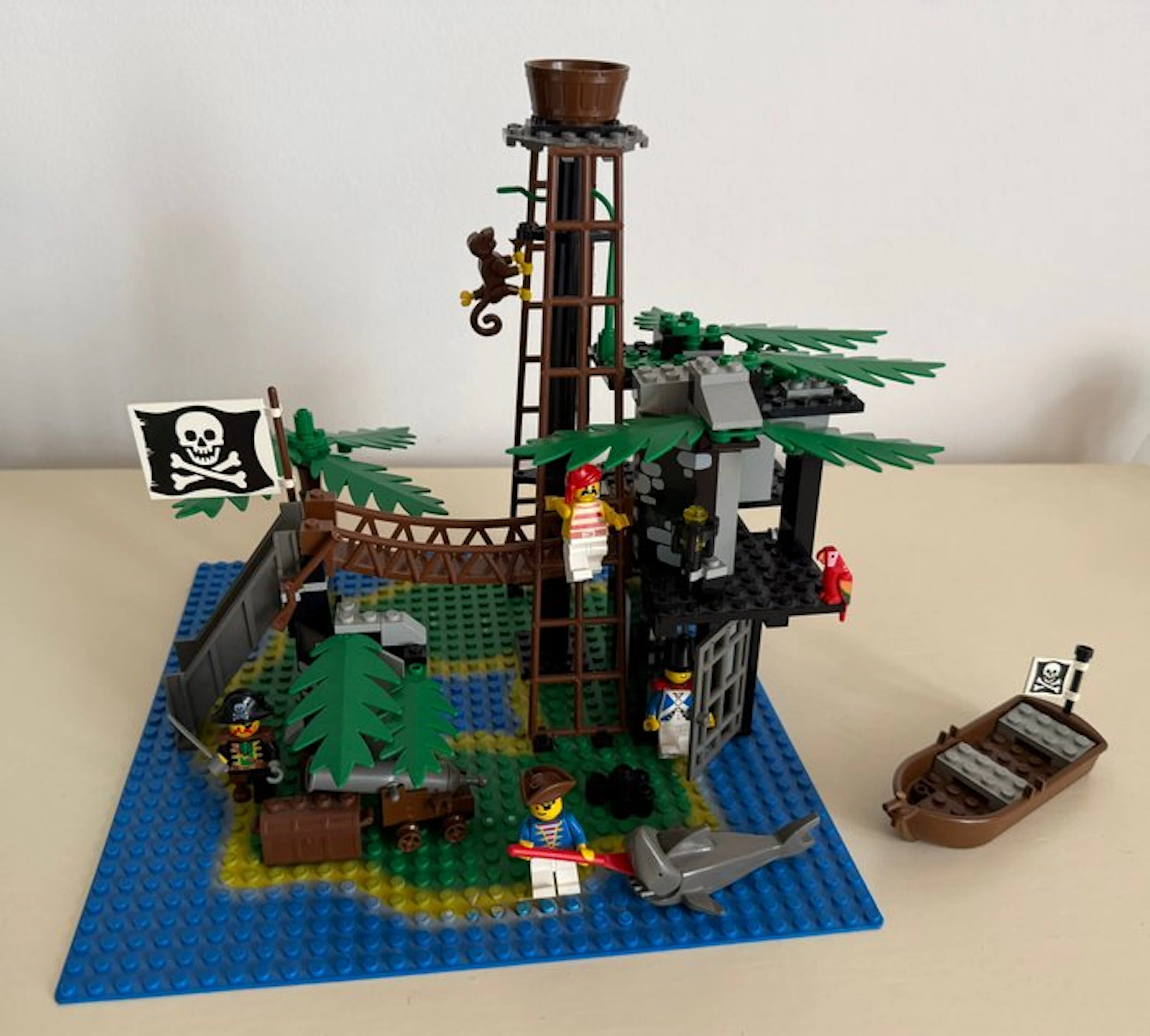 LEGO Set - 6270 - Pirates - Forbidden Island