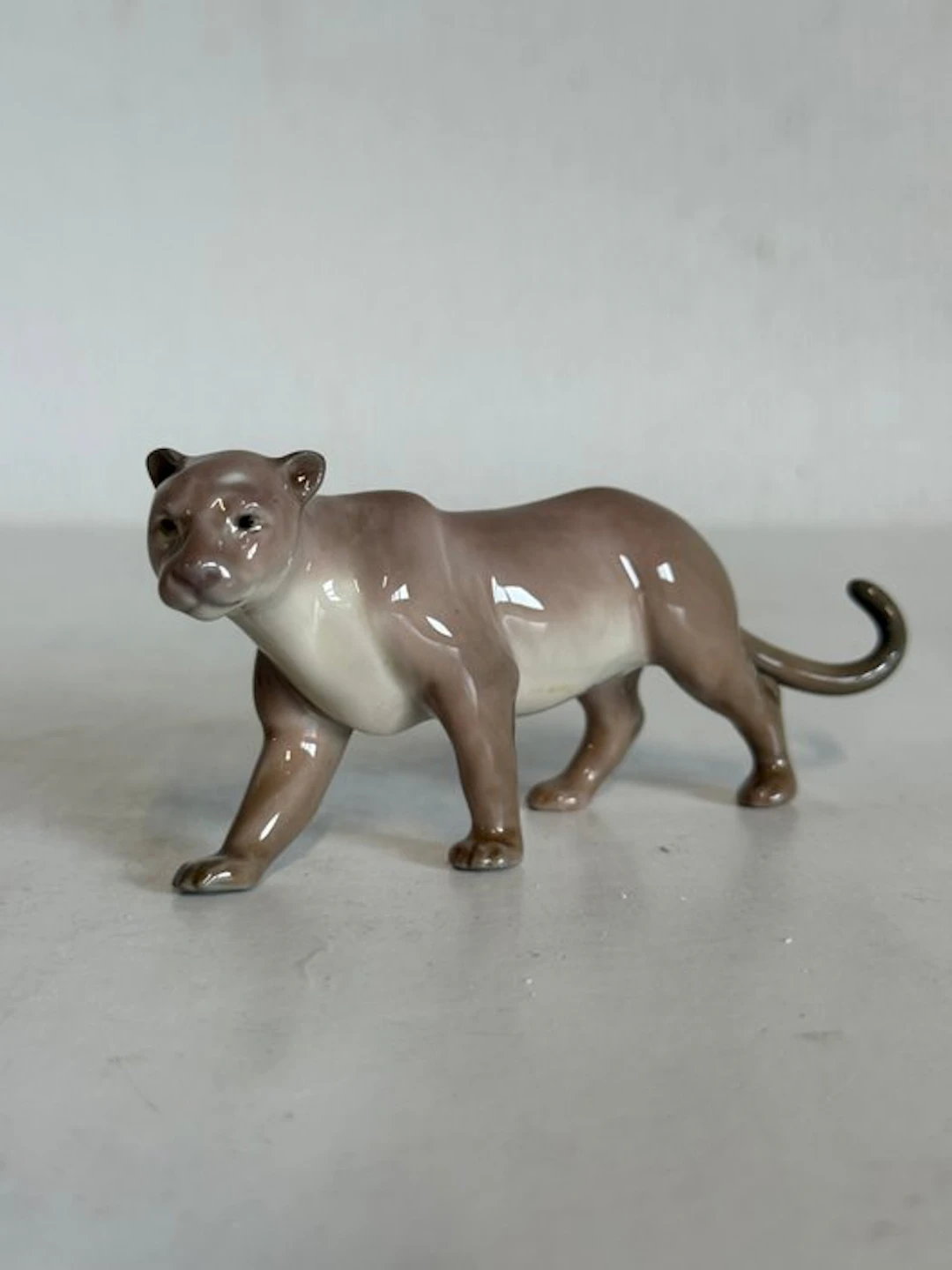 Lladró - Figurine - Cougar - Puma #5435 - Porcelain