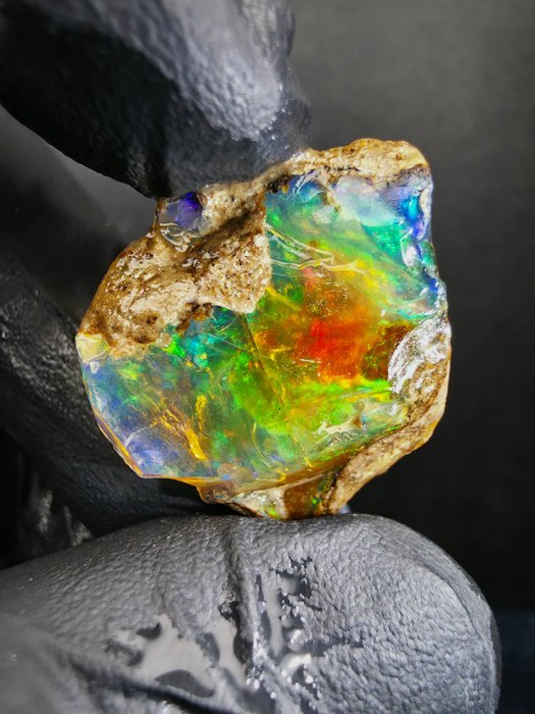 23cts Crystal Opal Specimen Cabochon- 4.75 g