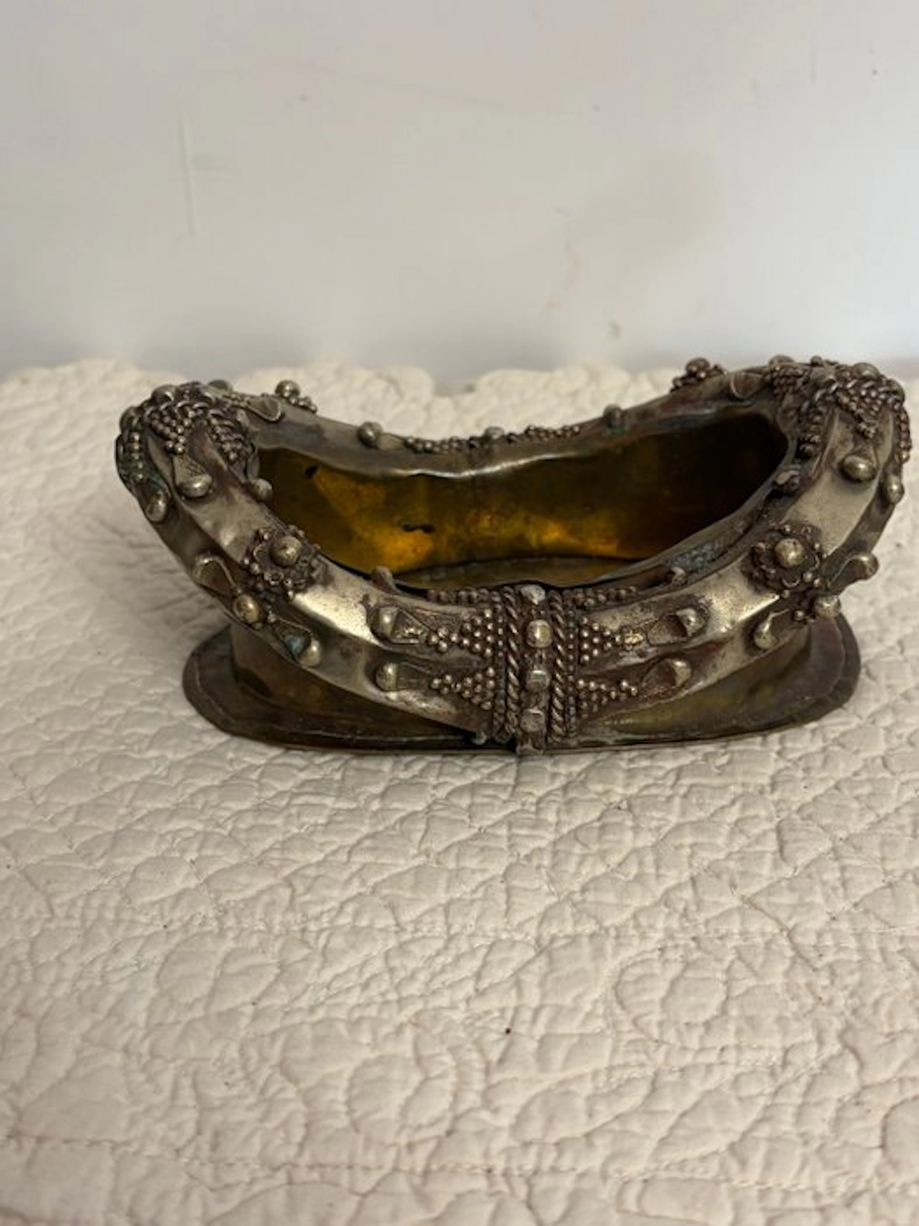 A valet tray made from an Odisha anklet