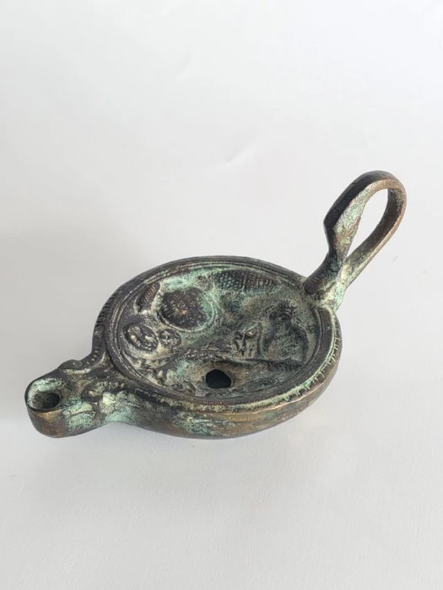 Bronze Oil lamp - 6.5 cm - Old replica (No reserve price)