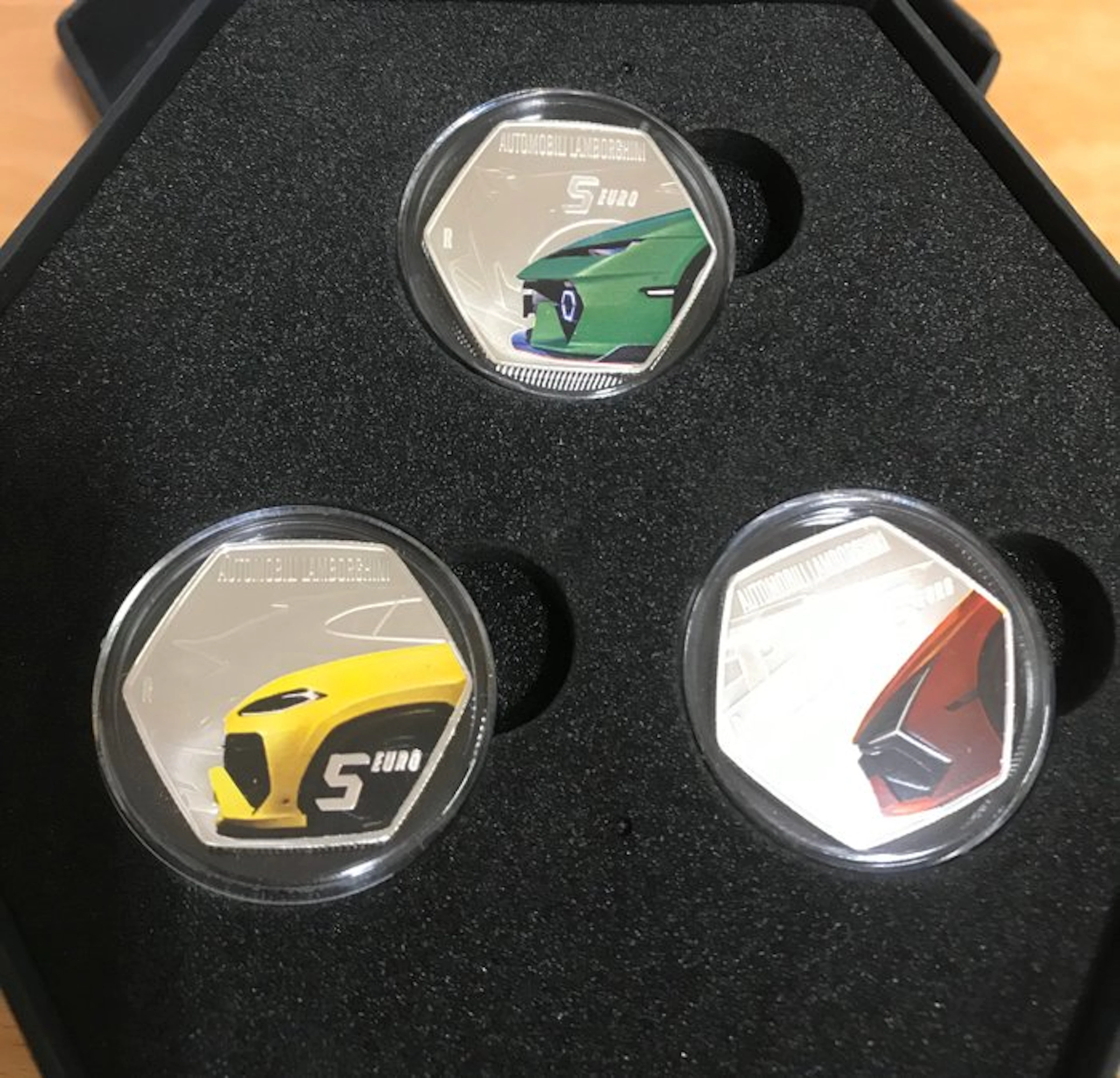 Italy. 5 Euro 2025 "Lamborghini" - Trittico (No reserve price)