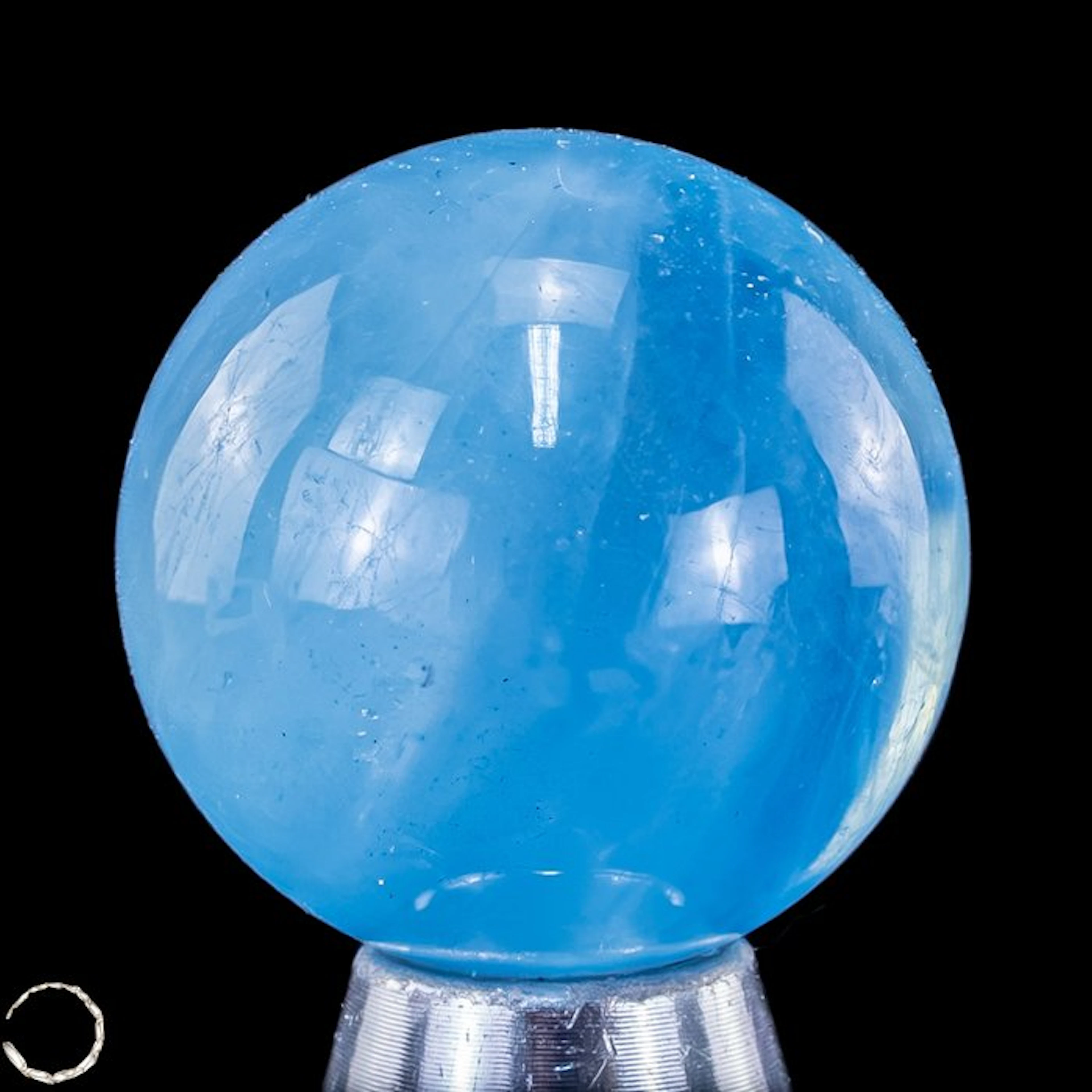 Small aquamarine bead – The beauty of the sea in perfected form 35.7 ct- 7.14 g