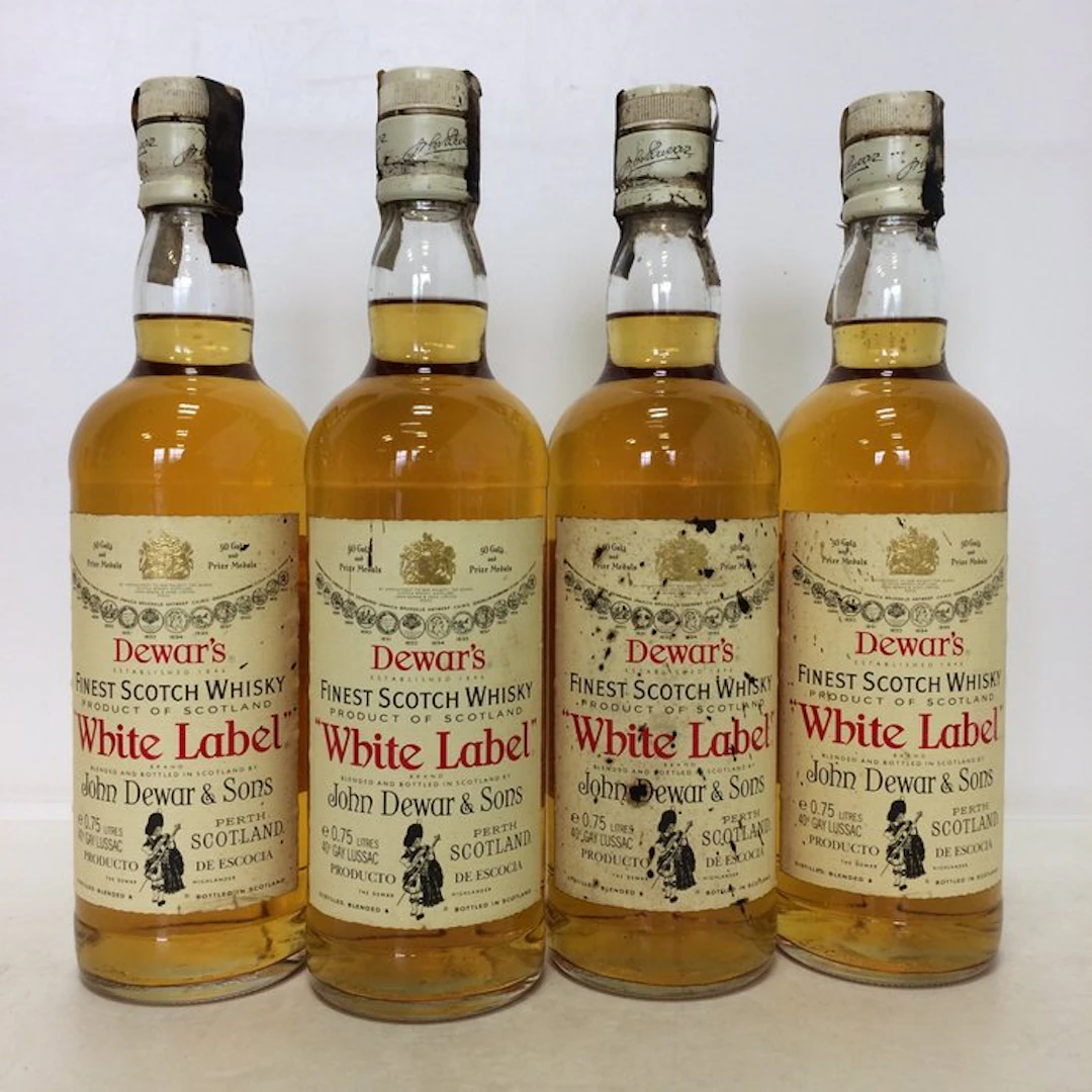 Dewar's - White Label - b. 1980s - 75cl - 4 bottles