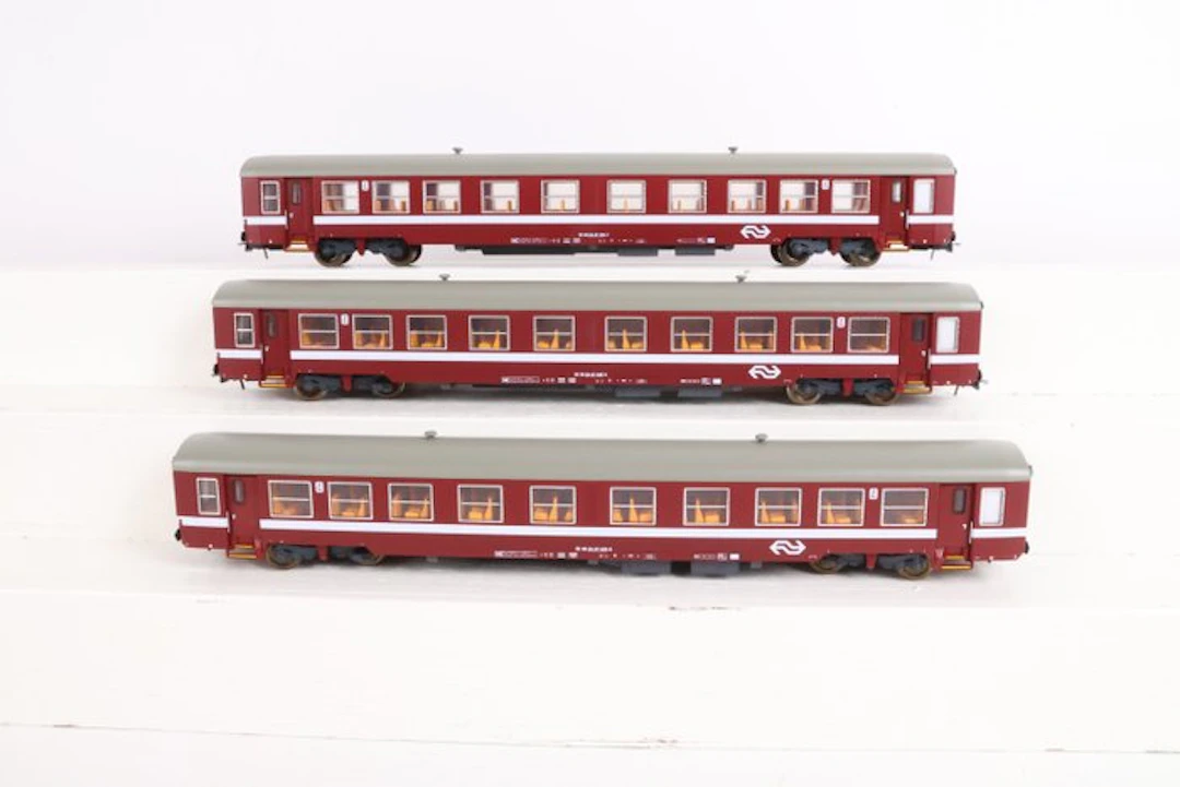 Heris H0 - 12135/12136 - Model train passenger carriage set (1) - K4 carriages
