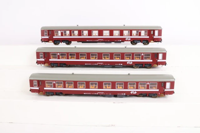 Heris H0 - 12135/12136 - Model train passenger carriage set (1) - K4 carriages