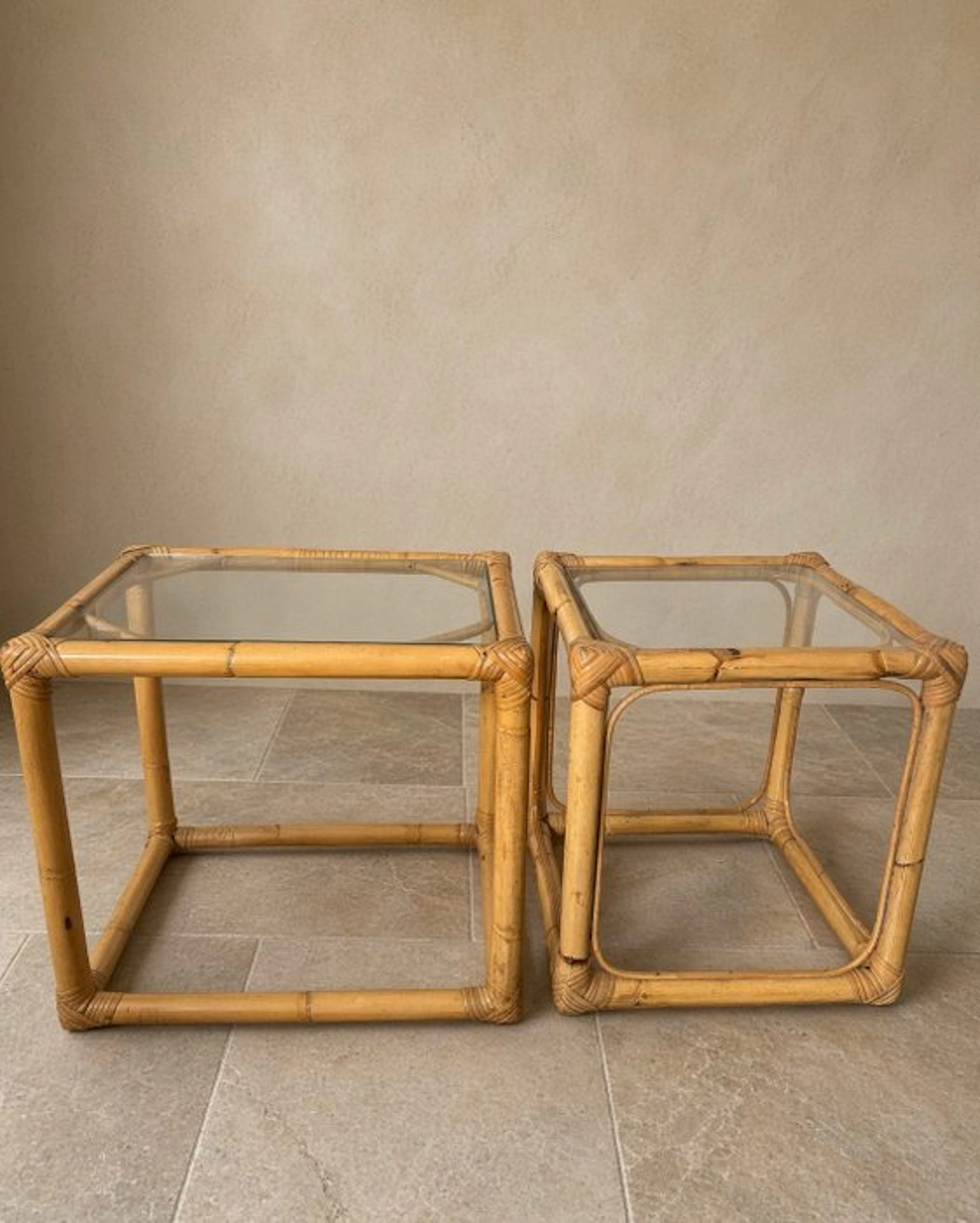 Side table (2) - Pair of Mid-Century Modern Italian Style...