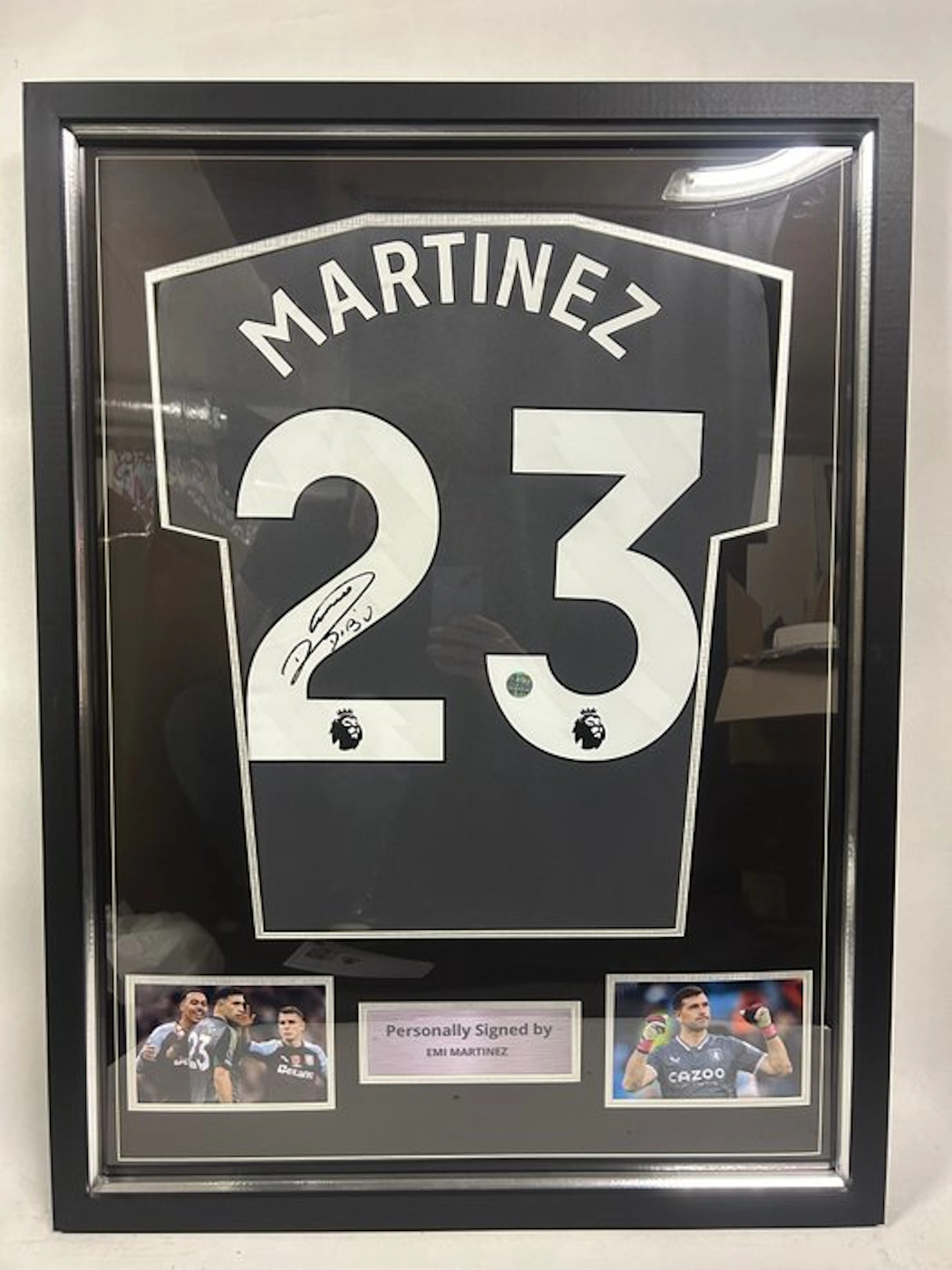 Aston Villa - Premier League - Emi Martinez - 2022 - Football jersey