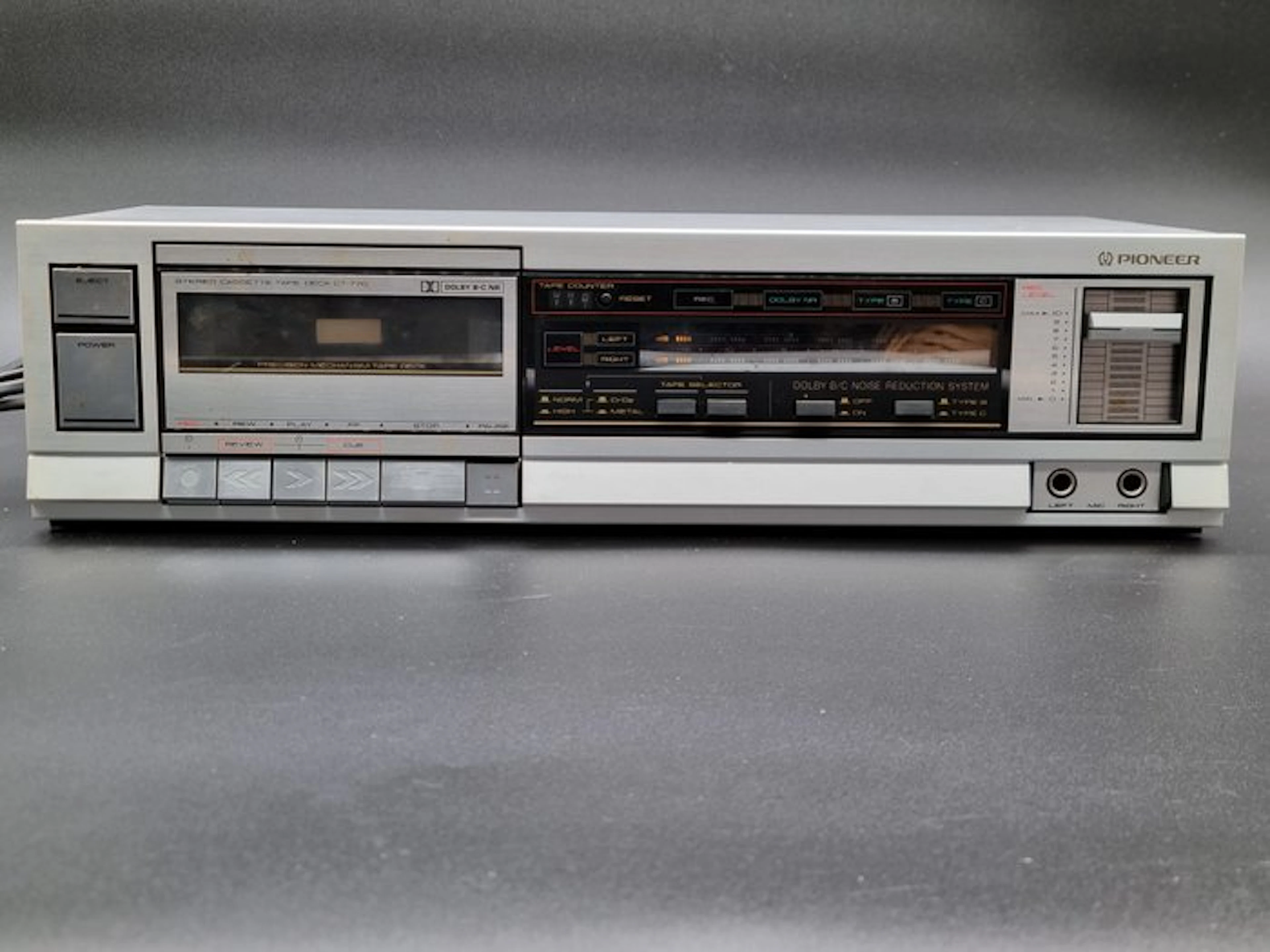 Pioneer - CT-770 with Dolby B/C NR Audio-cassette deck