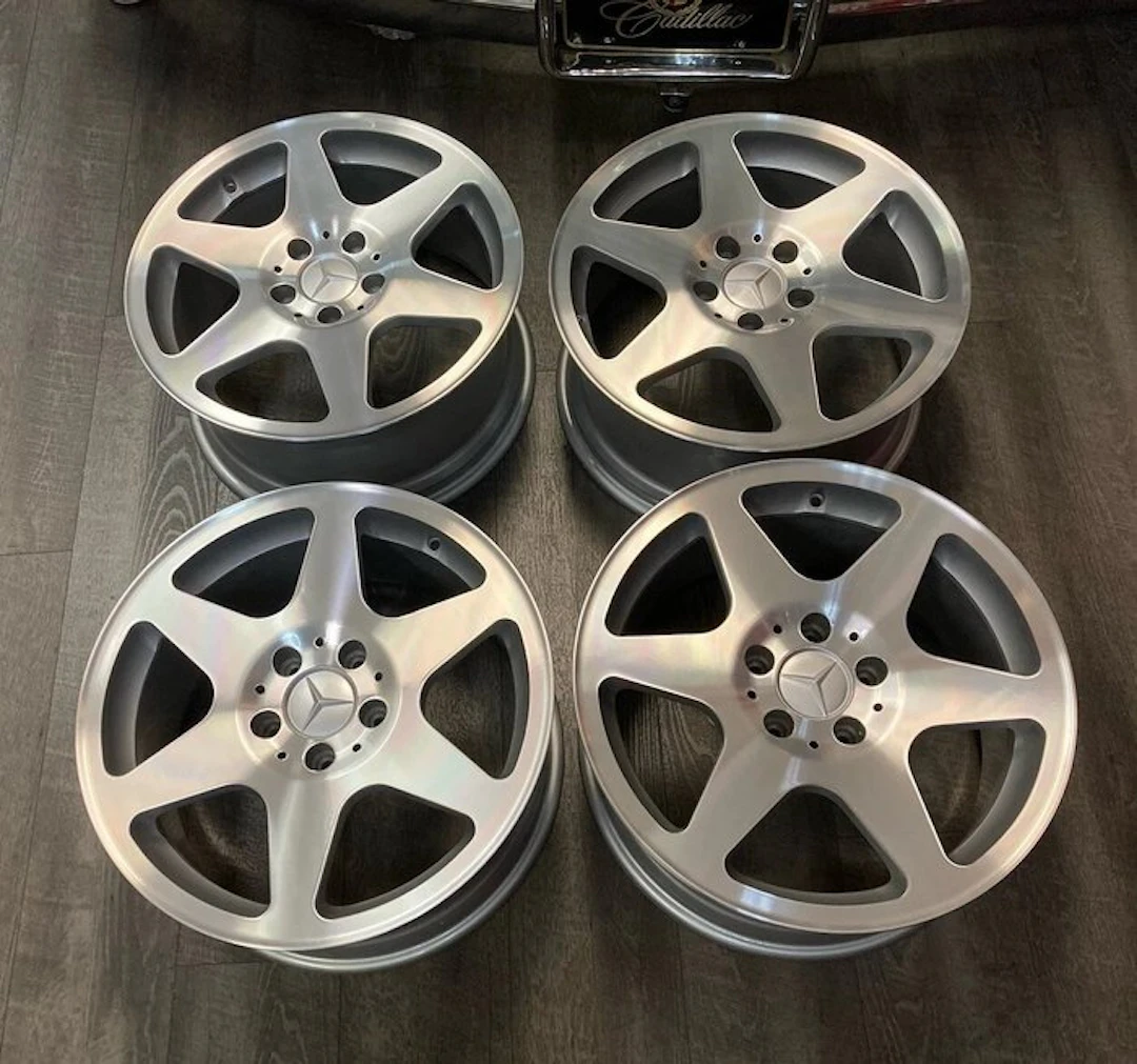 Tyre complete on wheel (4) - Mercedes-Benz - SL 583/A