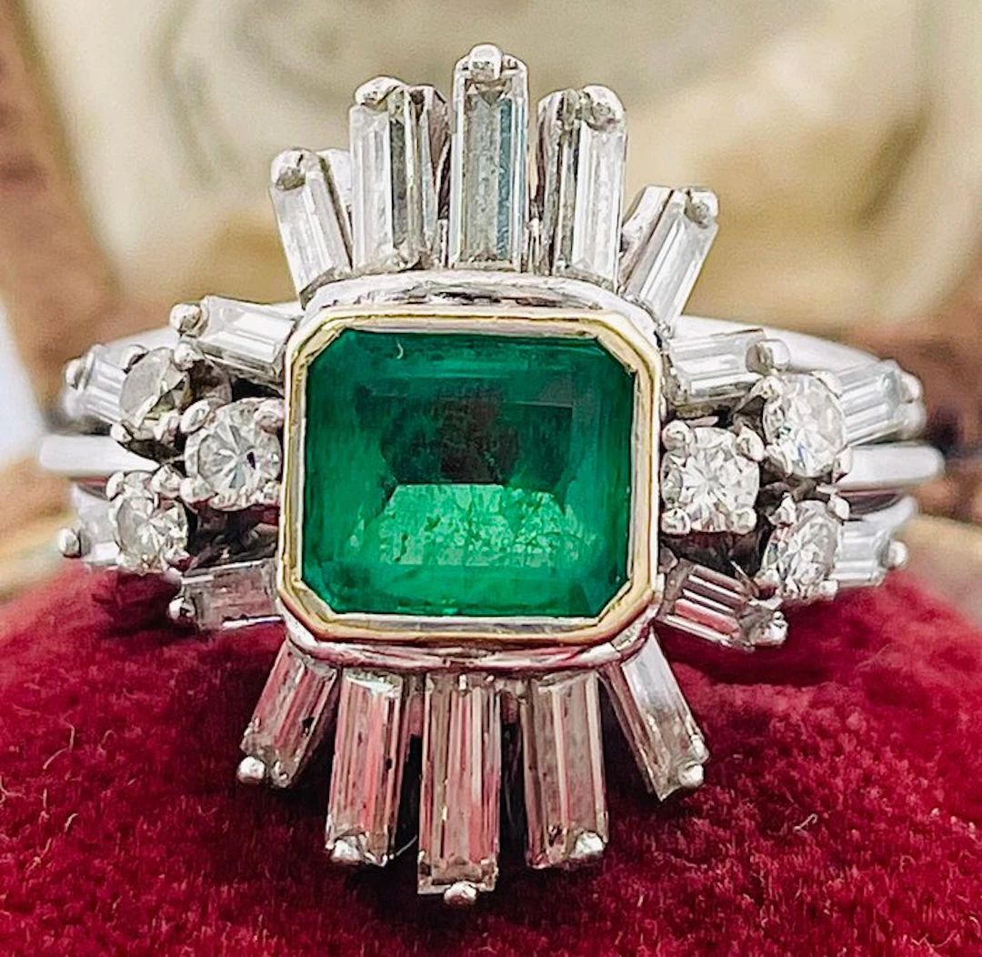 Ring Platinum Emerald - Diamond
