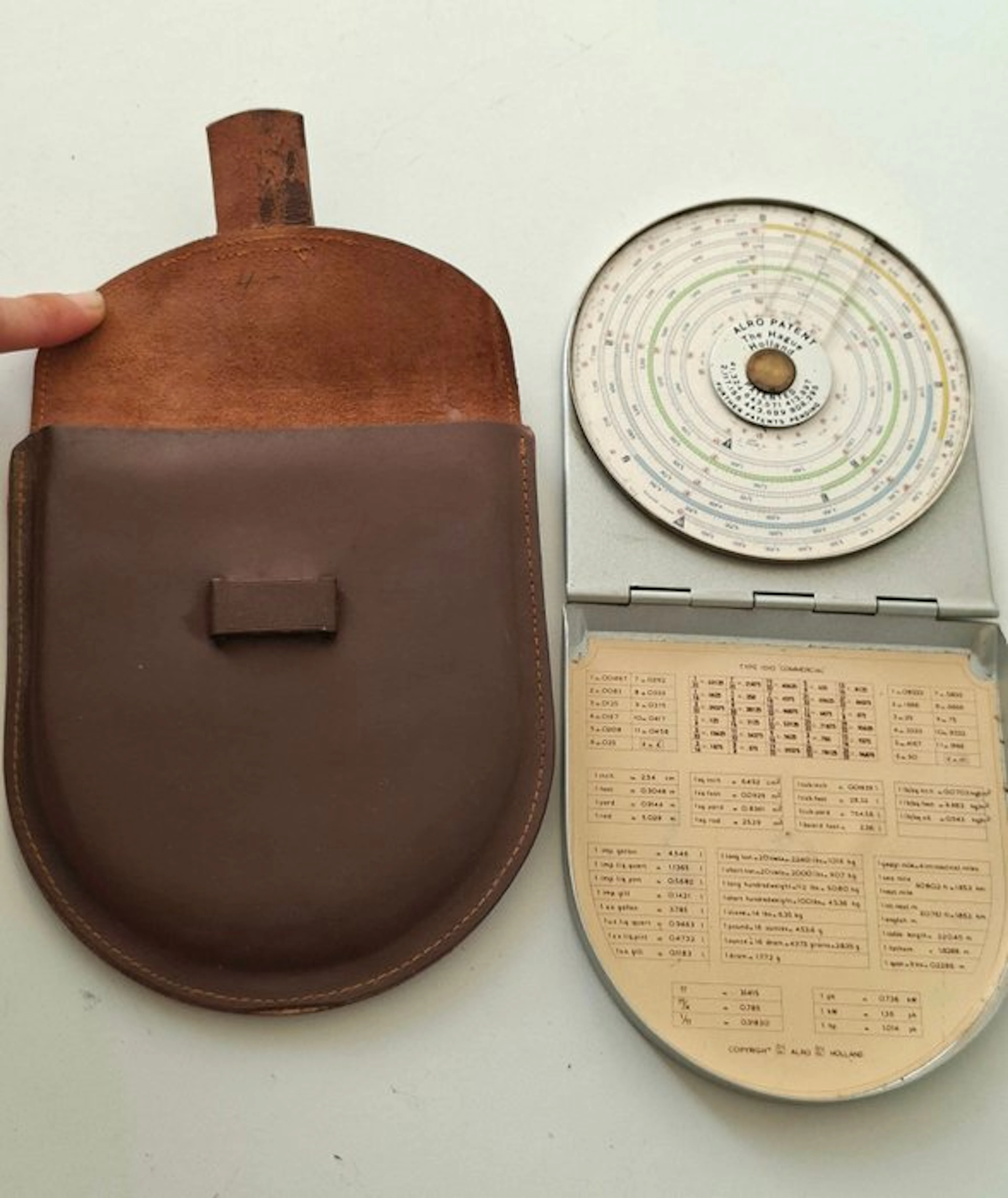 Alro 1010 - Calculator - 1950-1960 - Dutch Circular Calculating Wheel – 1950s