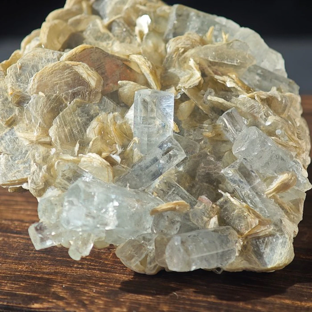 Aquamarine crystals on a muscovite basis in Top quality! Showpiece!- 60.3 g