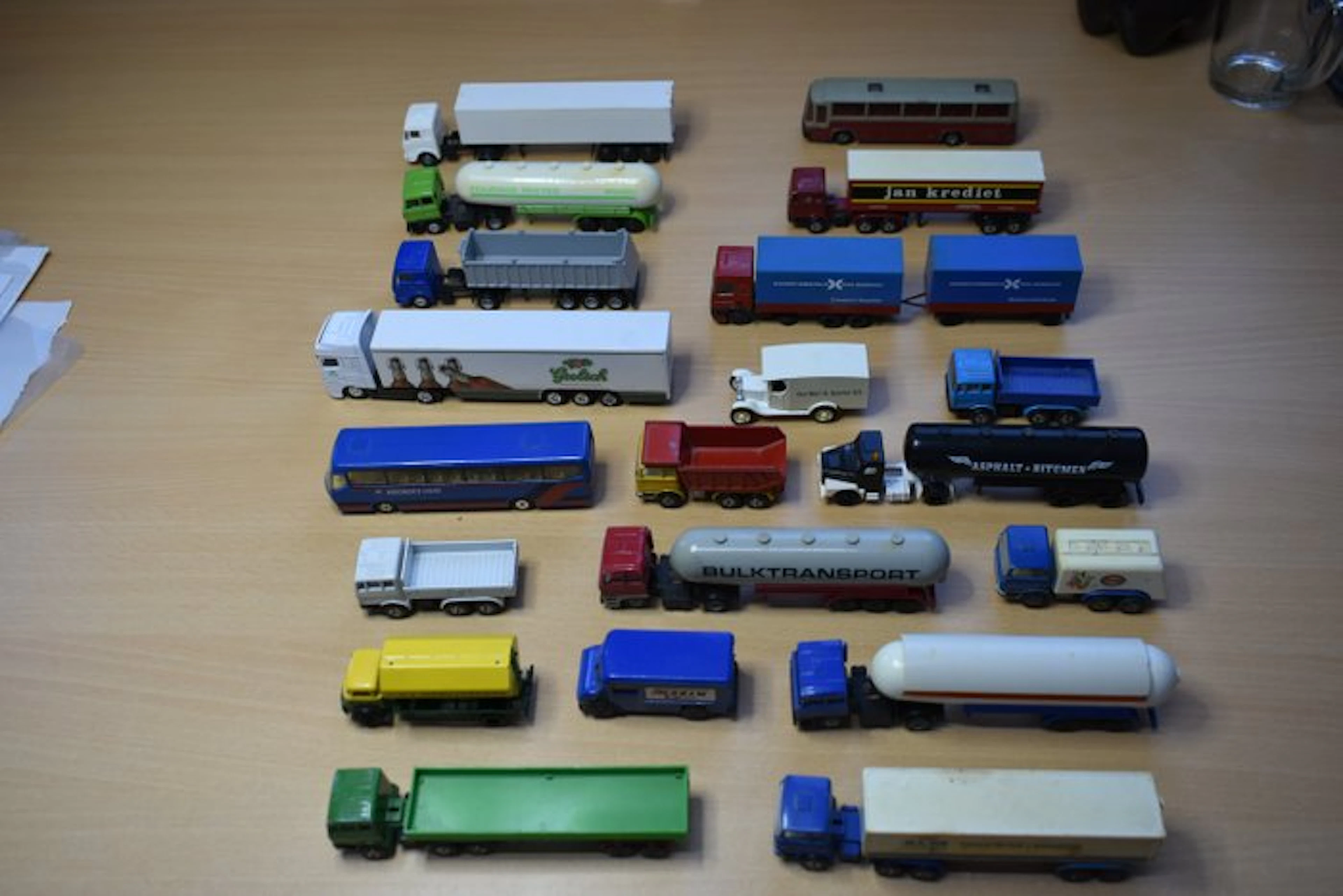 Efsi heet tegenwoordig Holland Oto H0 - Model train...