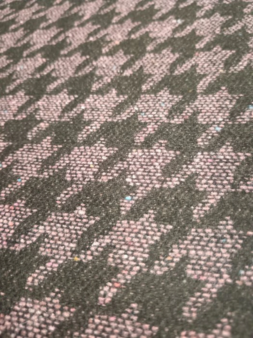 100% pure wool E 760