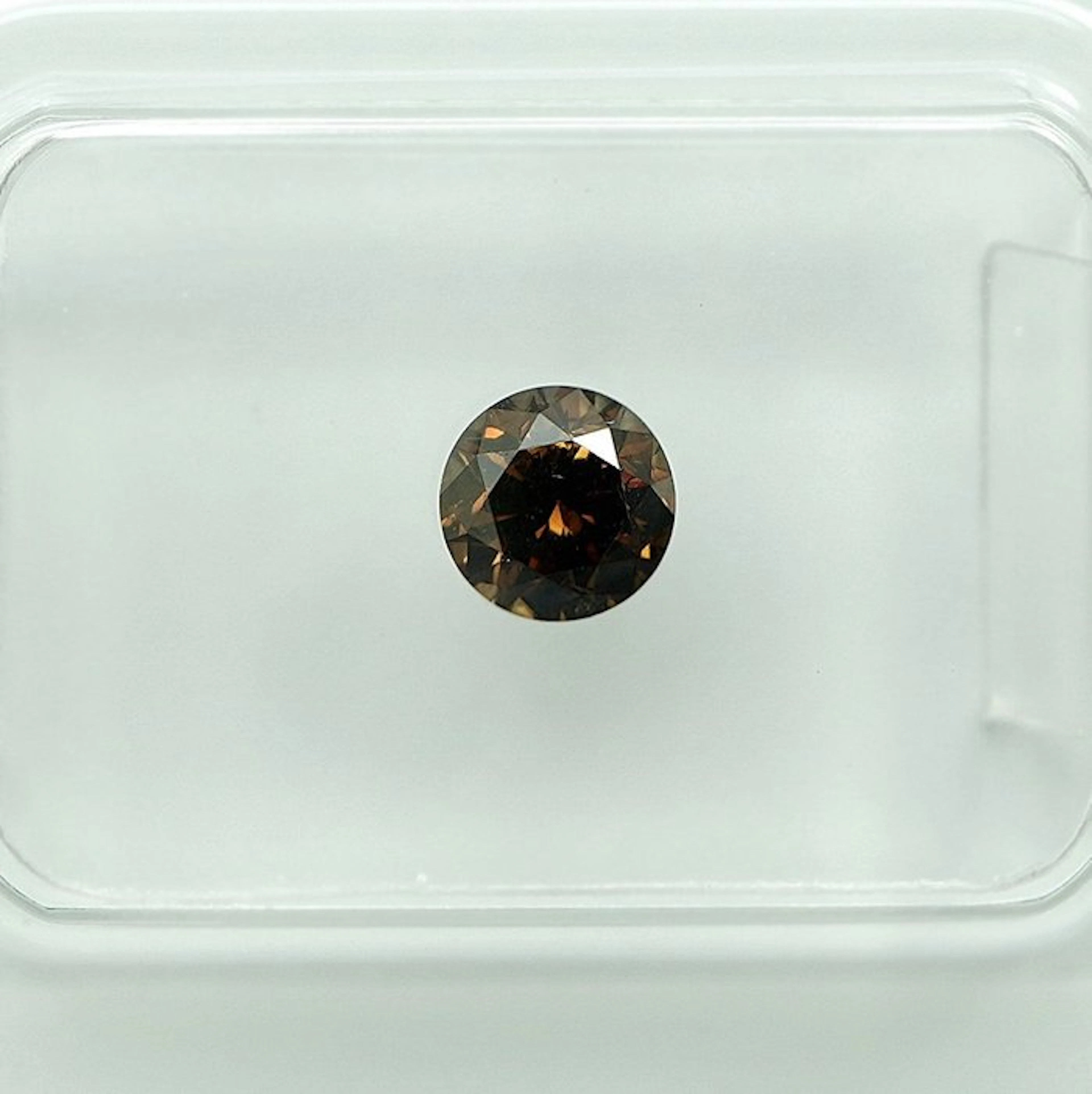 No reserve price - 1 pcs Diamond (Natural coloured)...