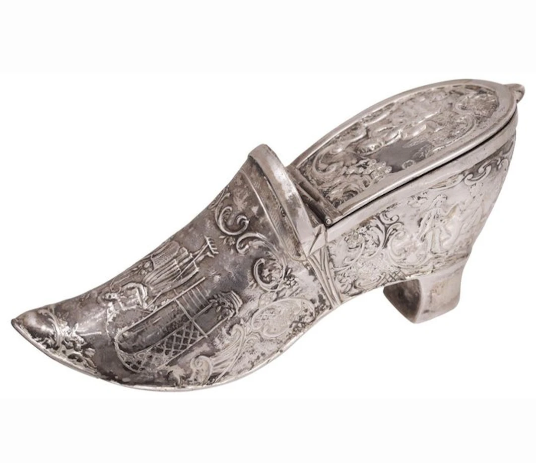 Cigarette box - Silver