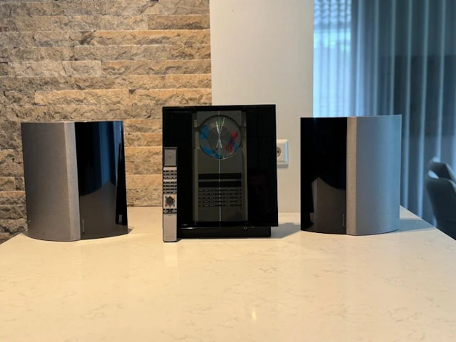 Bang & Olufsen - Beosound 3000 Hi-fi set