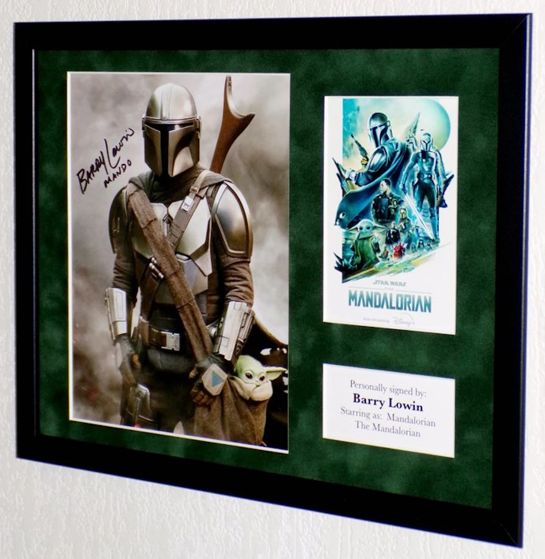 Star Wars: The Mandalorian - Barry Lowin (Mandalorian) Premium Framed