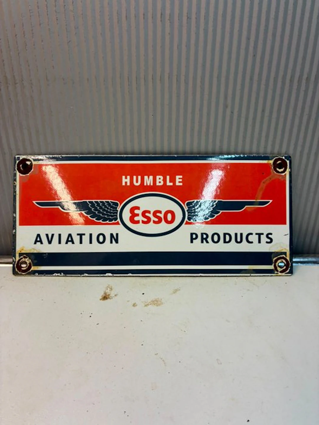 Humble Esso Aviation Products – Wings Logo – Emaille...