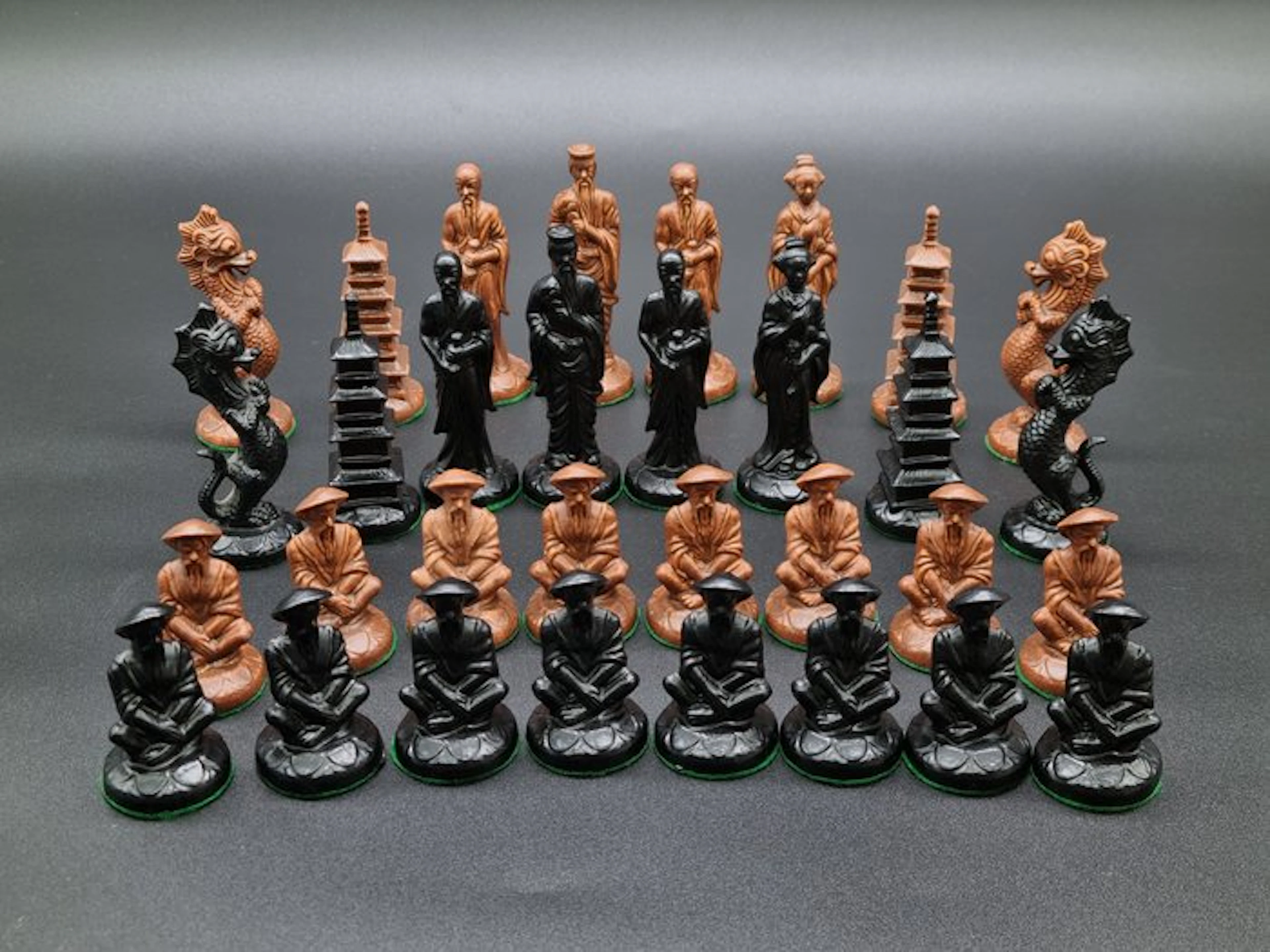 Asiatisches Schachfiguren-Set – 32 Figuren im...